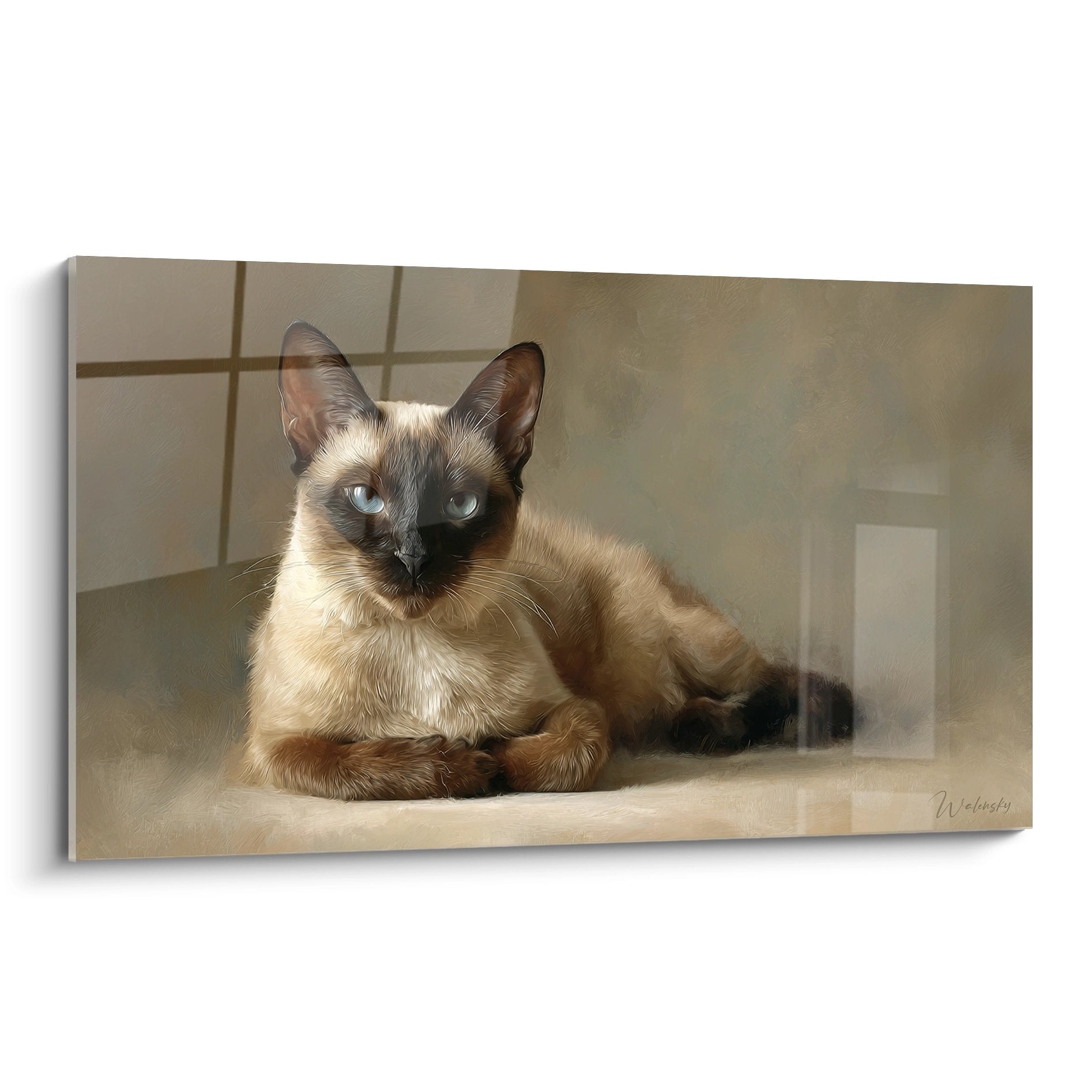 Tableau artistique chat siamois aux yeux bleus allongé dans décor chaleureux beige et crème