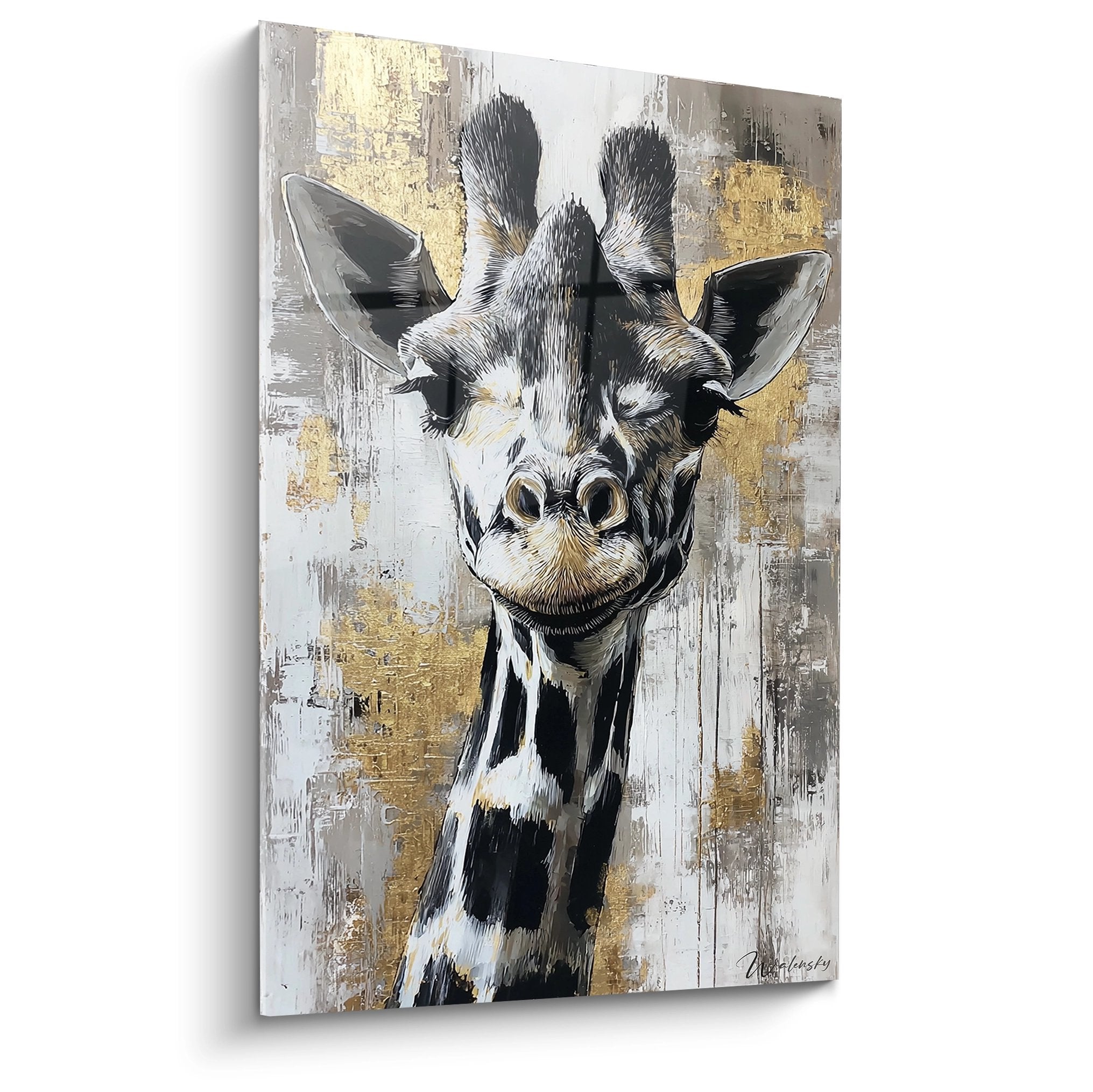 Tableau portrait de girafe style moderne avec touches dorées sur fond texturé gris et blanc