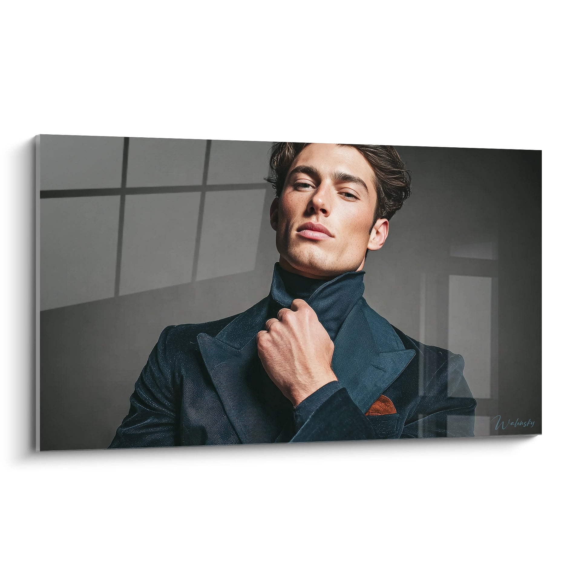 Tableau beauté masculine avec homme élégant en costume, affichant une pose confiante et stylée