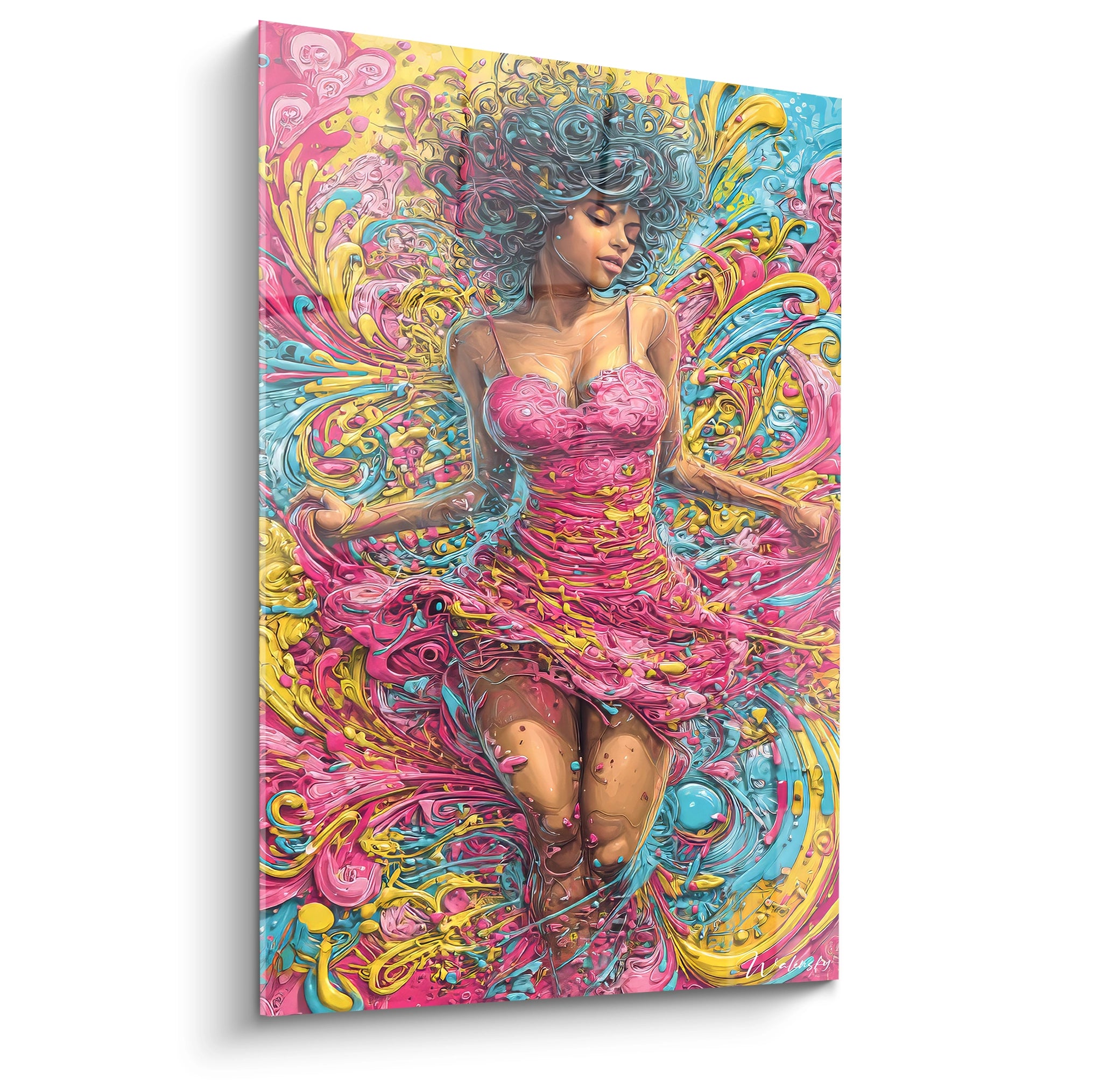 Tableau femme vintage coloré avec une femme dans une robe rose entourée de motifs vibrants
