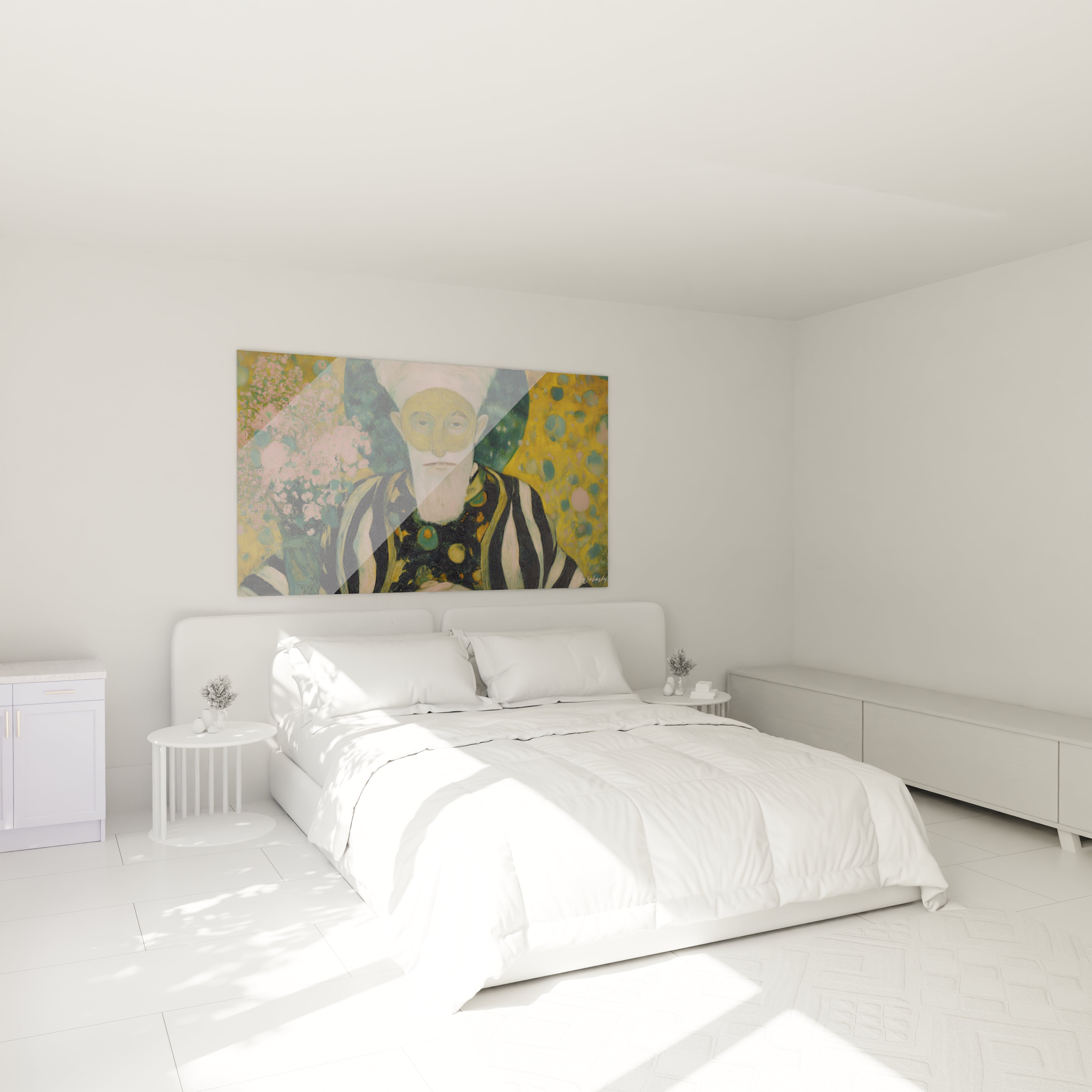 tableau symboliste masque divin Walensky accroche au dessus d un lit blanc dans une chambre minimaliste et lumineuse