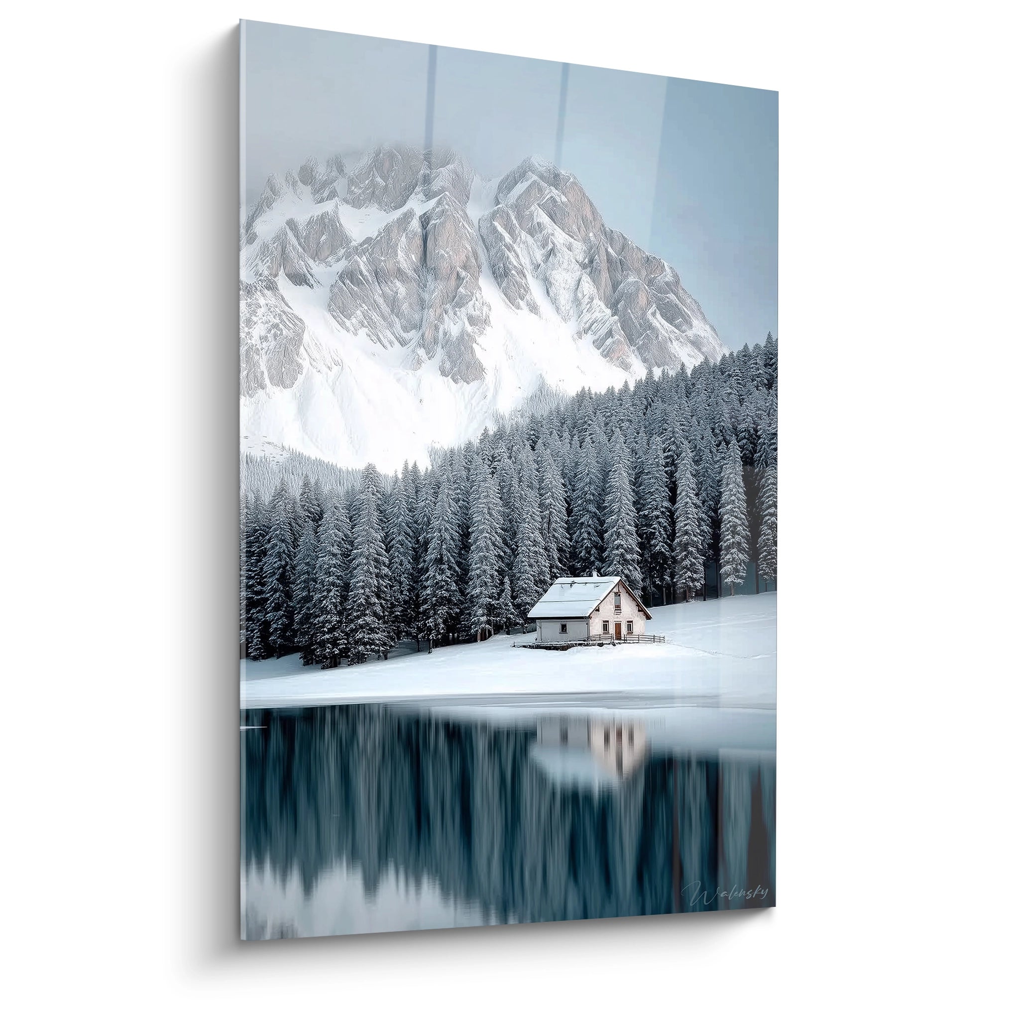 tableau chalet bois authentique Walensky montrant un chalet enneigé au bord du lac reflétant une forêt de sapins et montagnes