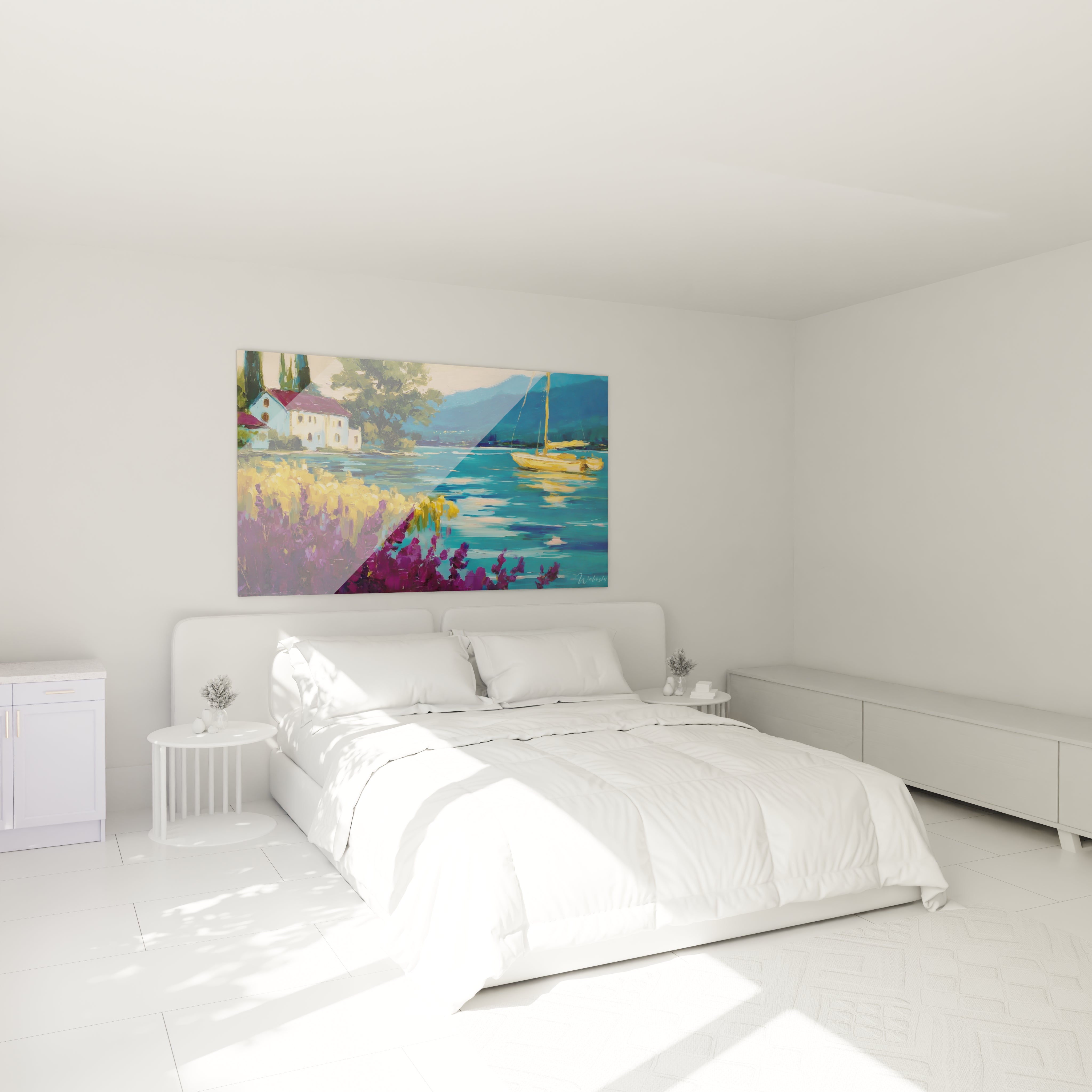Chambre minimaliste blanche avec lit double et tableau impressionniste paysage côtier coloré de Walensky au dessus du lit