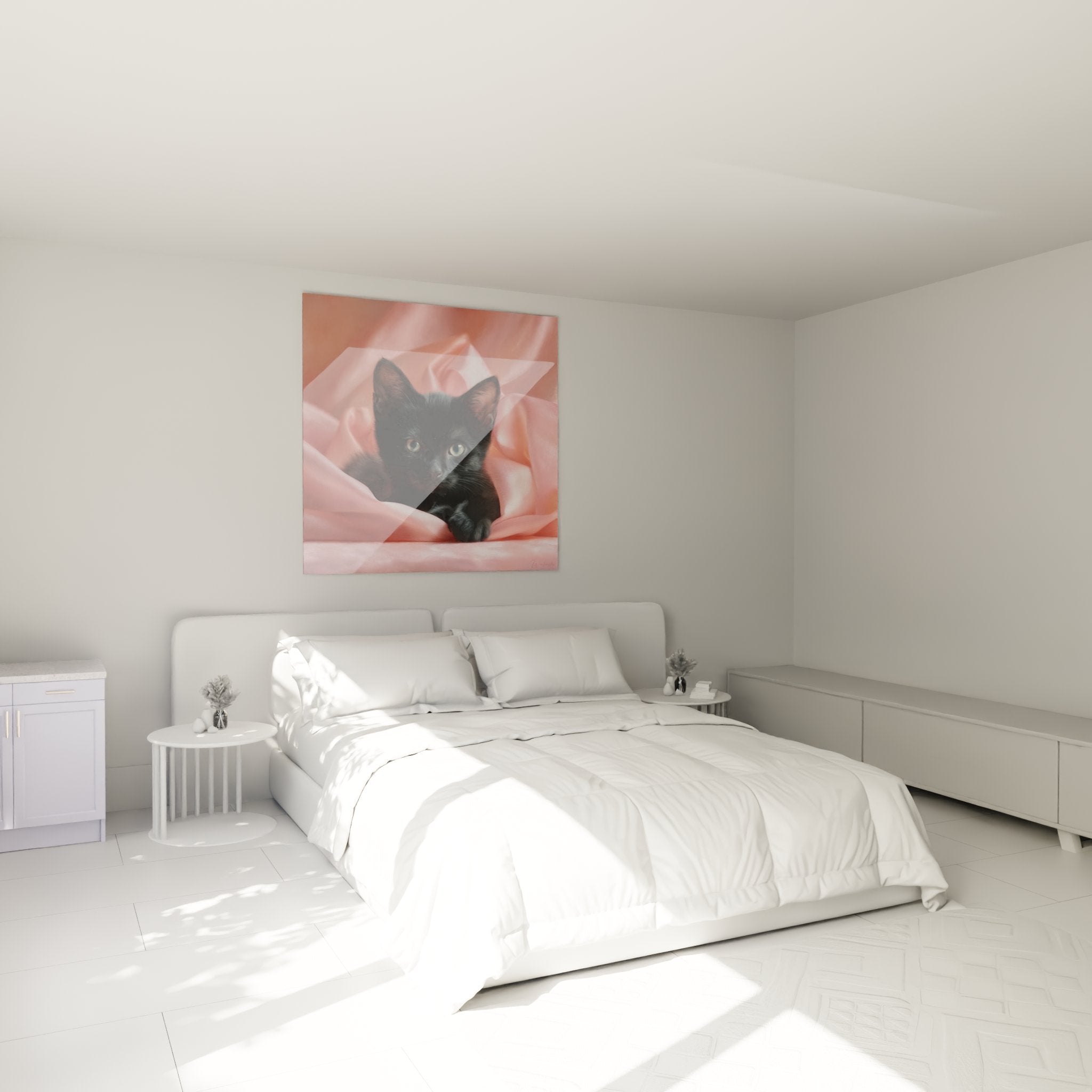 Décoration murale chambre avec tableau chaton noir aux yeux bleus sur tissu rose romantique