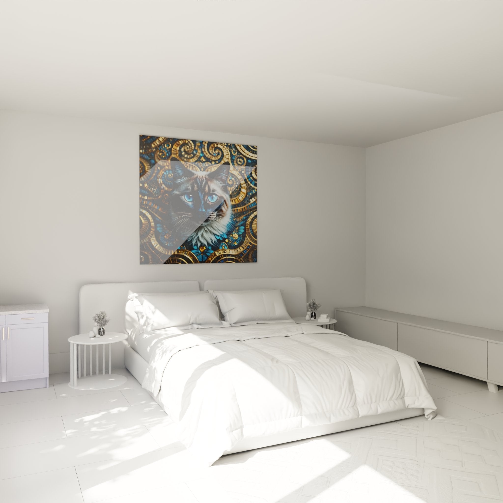 Quadro gatto birmano mistico con motivi dorati che decora una camera moderna con toni caldi