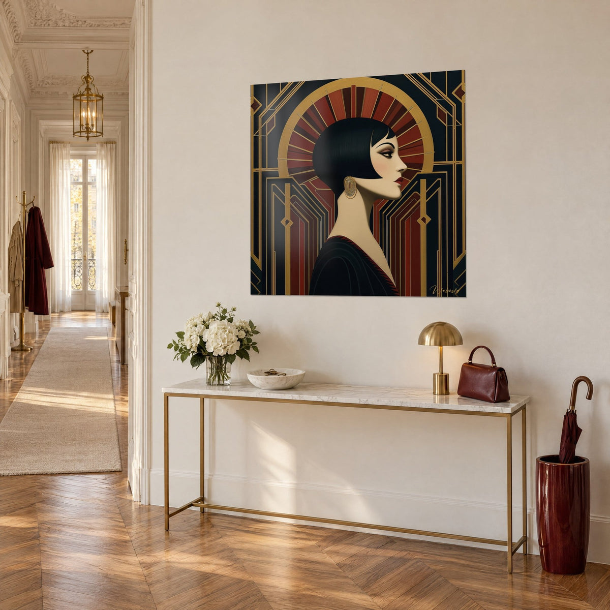Gemälde Art-déco-Porträt einer eleganten Frau mit roten Lippen, schwarzer Hintergrund und goldene Linien, auf einer Haussmann-Eingangskonsole