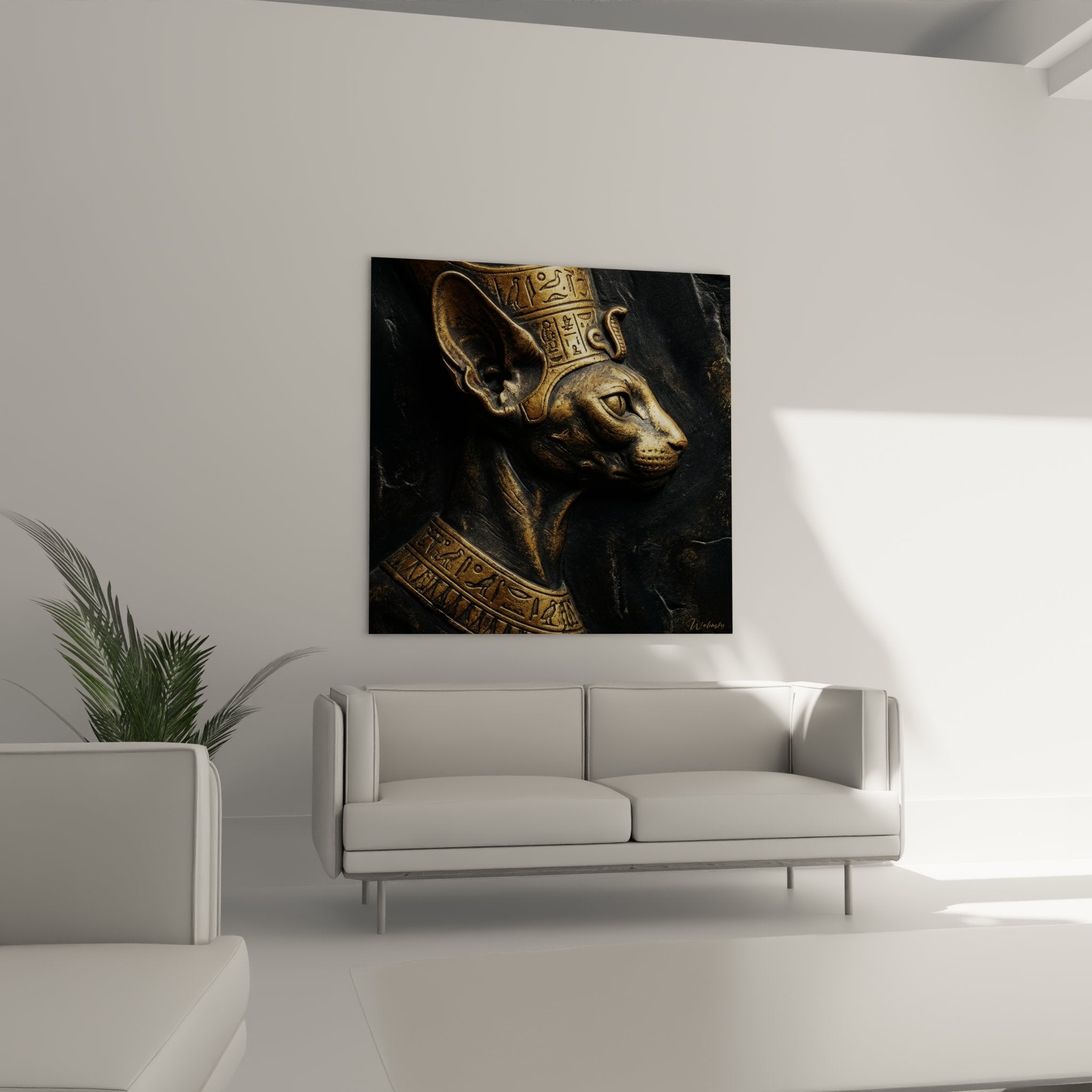 Dettaglio primo piano testa gatto Bastet egiziano rilievo bronzo dorato corona geroglifici edizione Cornish Rex