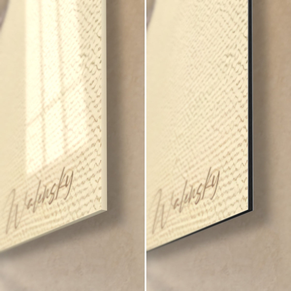 Tableau Abyssin au fond crème, coin bas droit : verre acrylique brillant à gauche, alu Dibond mat à droite, tranche de 3 mm