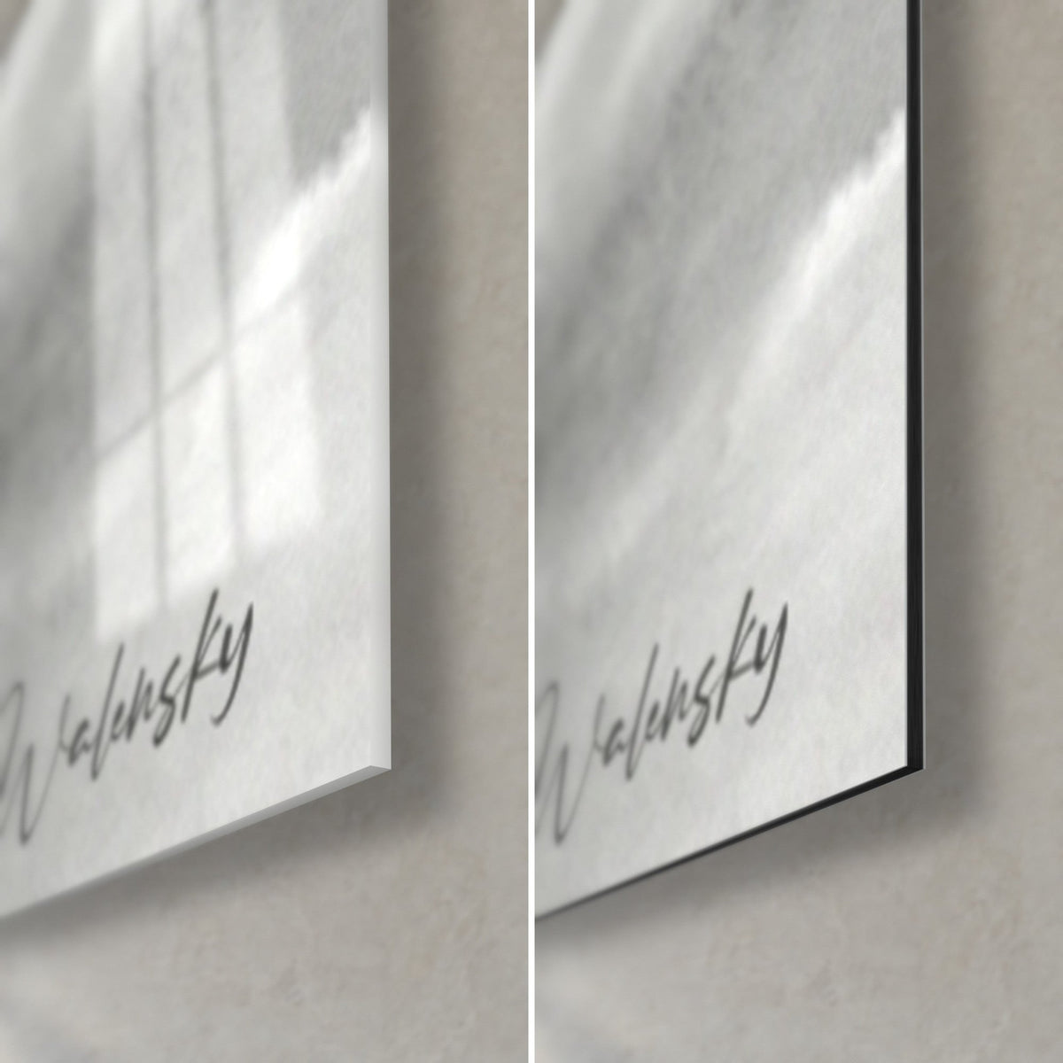 Schilderij van een kyudoka in zwarte en grijze inkt, rechteronderhoek: glanzend acrylglas links, mat geborsteld Dibond-aluminium rechts, rand van 3 mm