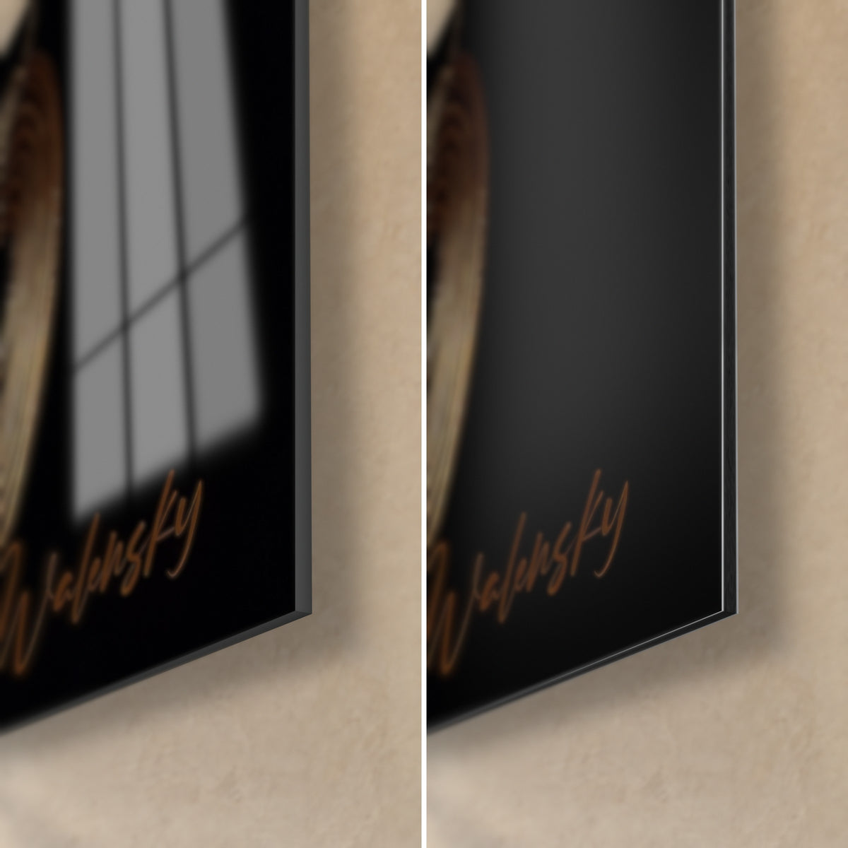 Tableau face tribale peinte d'ocre doré, coin bas droit : verre acrylique brillant aux reflets et Dibond mat, tranche de 3 mm