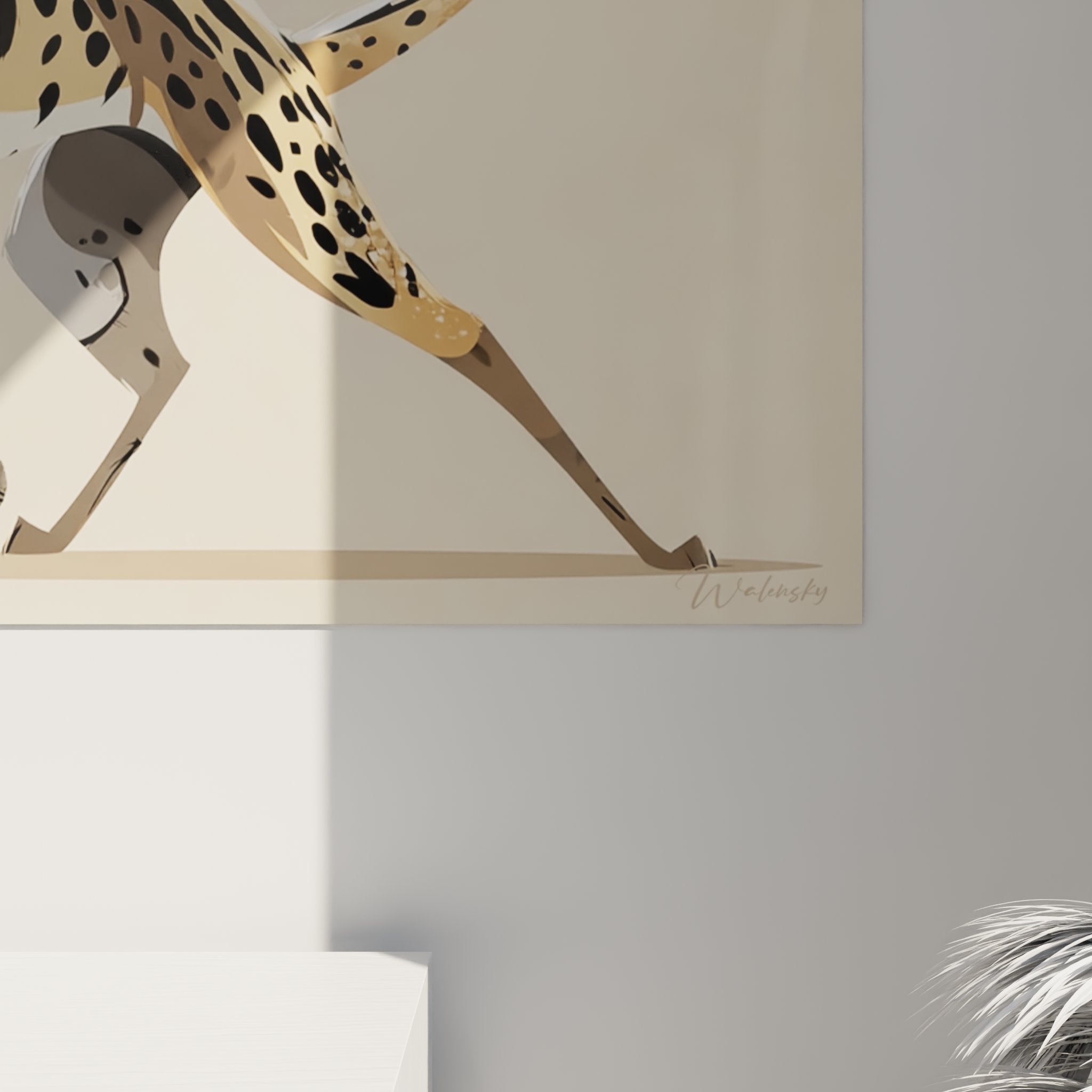 Vue d'ensemble du tableau mural chat Savannah dans un intérieur moderne et épuré