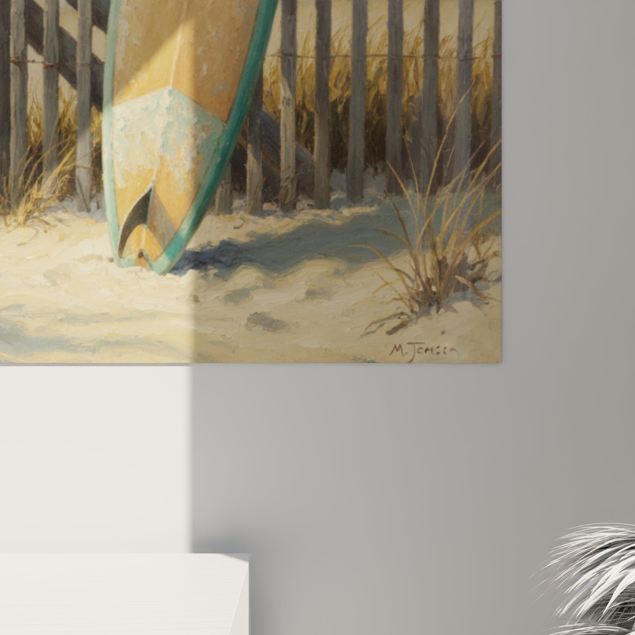 Vue d'ensemble tableau surf vintage planche colorée sur plage avec océan arrière-plan lumière dorée