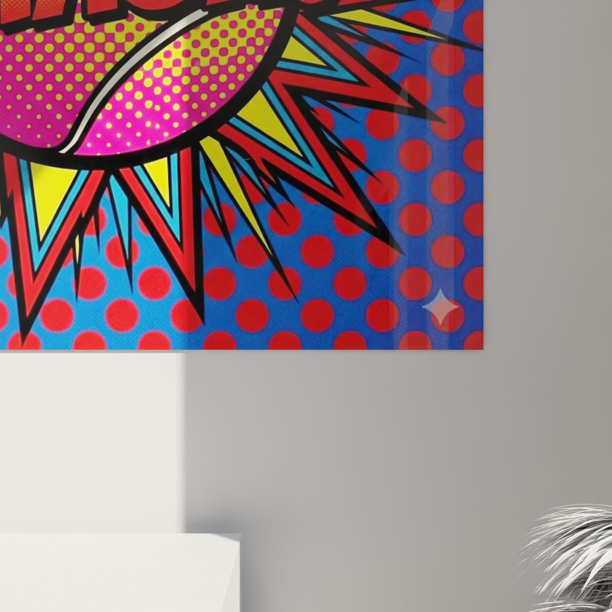 Vue d'ensemble tableau mural tennis SMASH, art pop explosion multicolore dans salon design contemporain