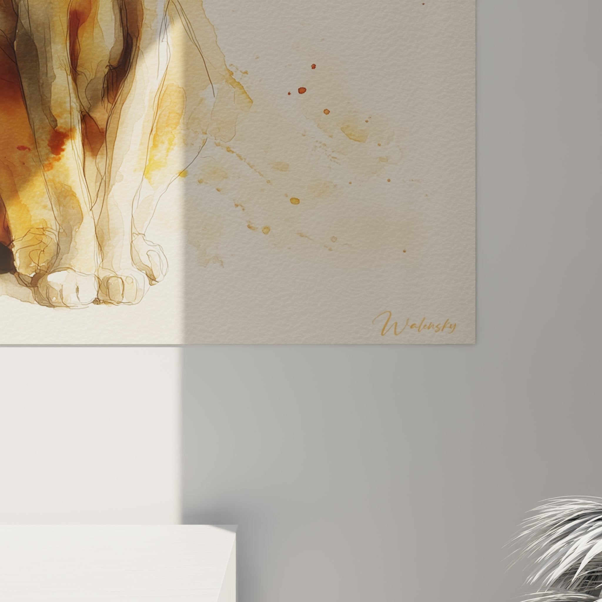 Panoramica quadro murale gatto Abissino acquerello in soggiorno moderno, arte felina decorativa tonalità terra e arancio