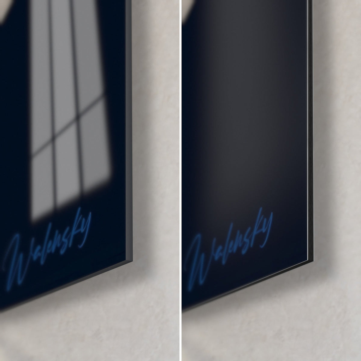 Gemälde Frauensilhouette in Kobaltblau und goldenem Laub, untere rechte Ecke: glänzendes Acrylglas links, mattes Dibond rechts