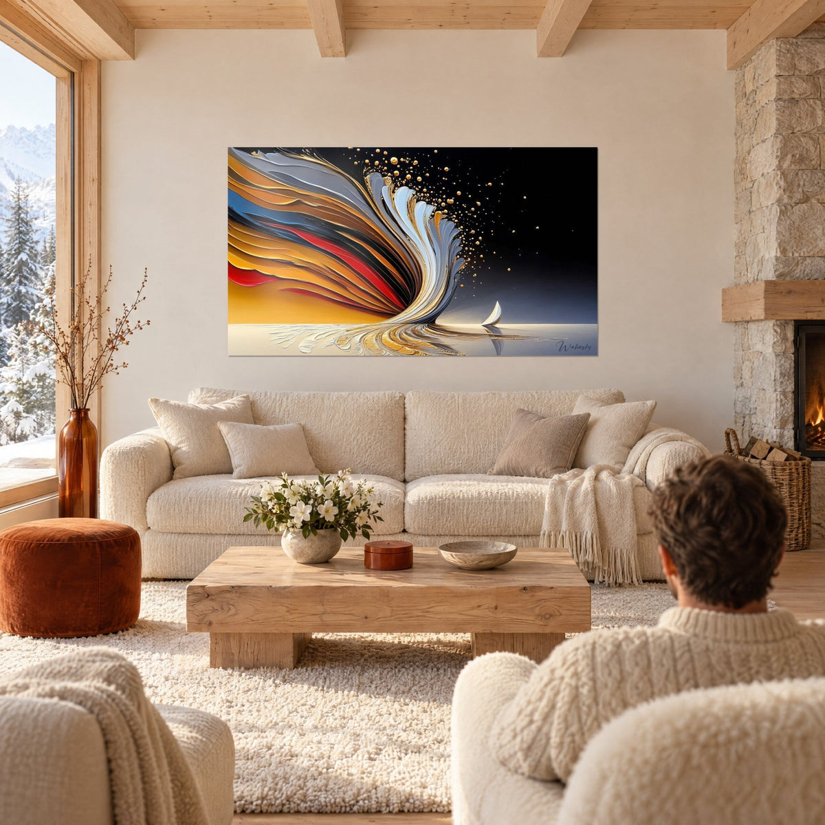 Gemälde mit spiralförmiger Spachtelmasse in Ocker und Rot, goldene Spritzer auf schwarzem Grund, über einem Sofa in einem hellen Wohnzimmer