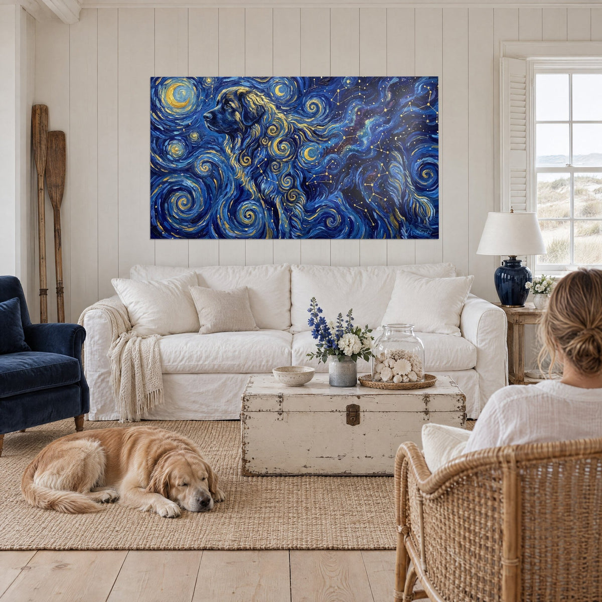 Tableau Leonberg au pelage de spirales dorées sur ciel étoilé bleu nuit, lune ocre, retriever au calme, au-dessus d'un canapé dans un salon lumineux