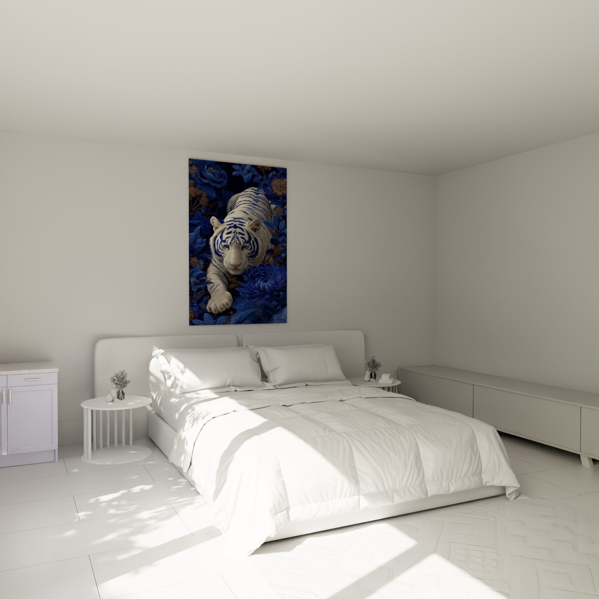 Décoration murale tigre blanc pivoines bleues dans chambre moderne, ambiance apaisante et élégante