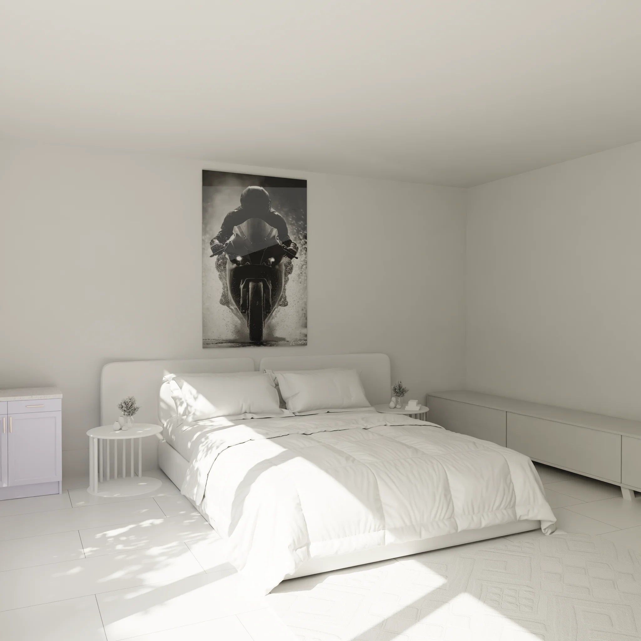 Décoration chambre avec tableau moto sportive noir et blanc, ambiance moderne et dynamique