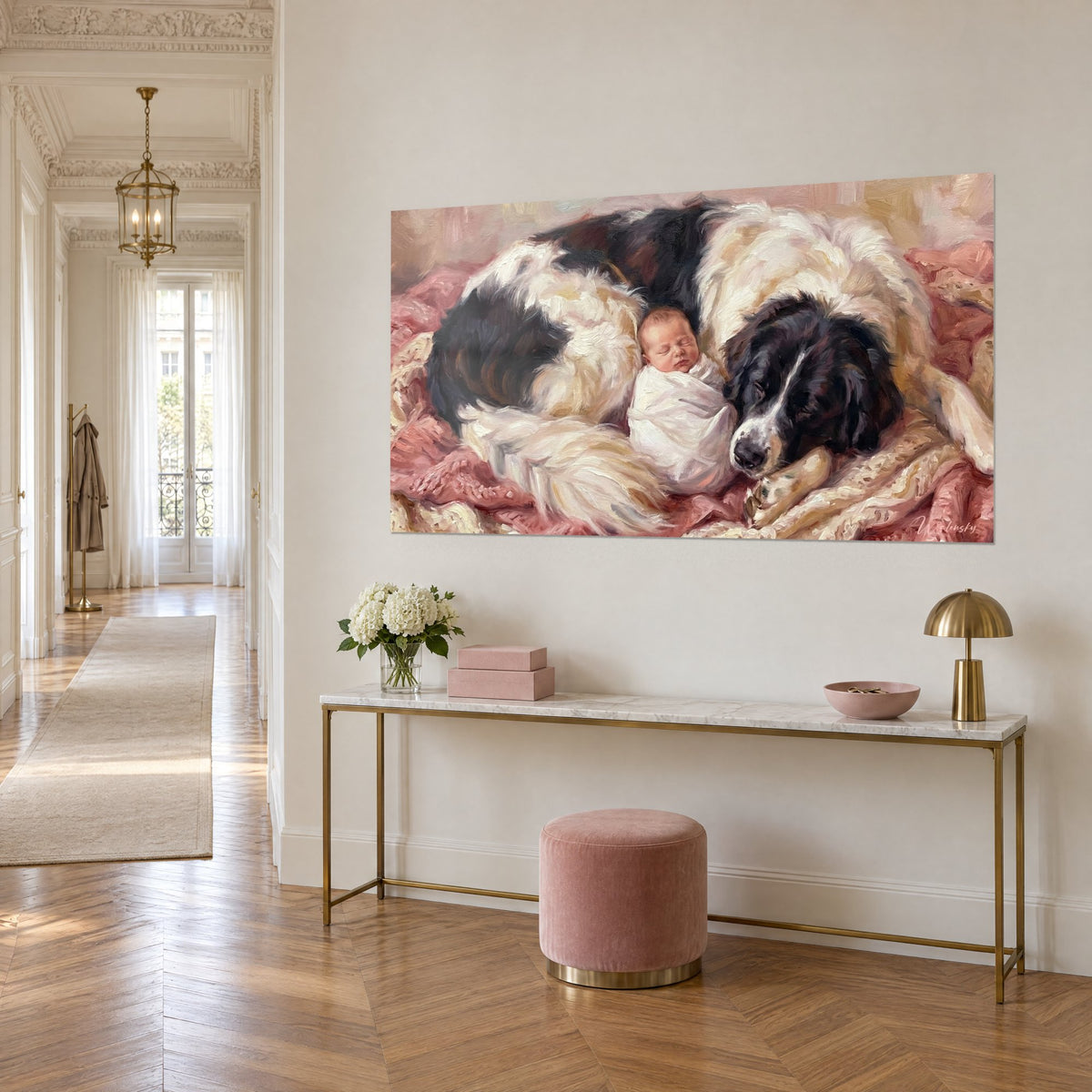 Schilderij: Landseer gekruld rond een slapende pasgeborene, crème en zwart vacht op roze wol, verguld consoletafeltje, driekwartaanzicht
