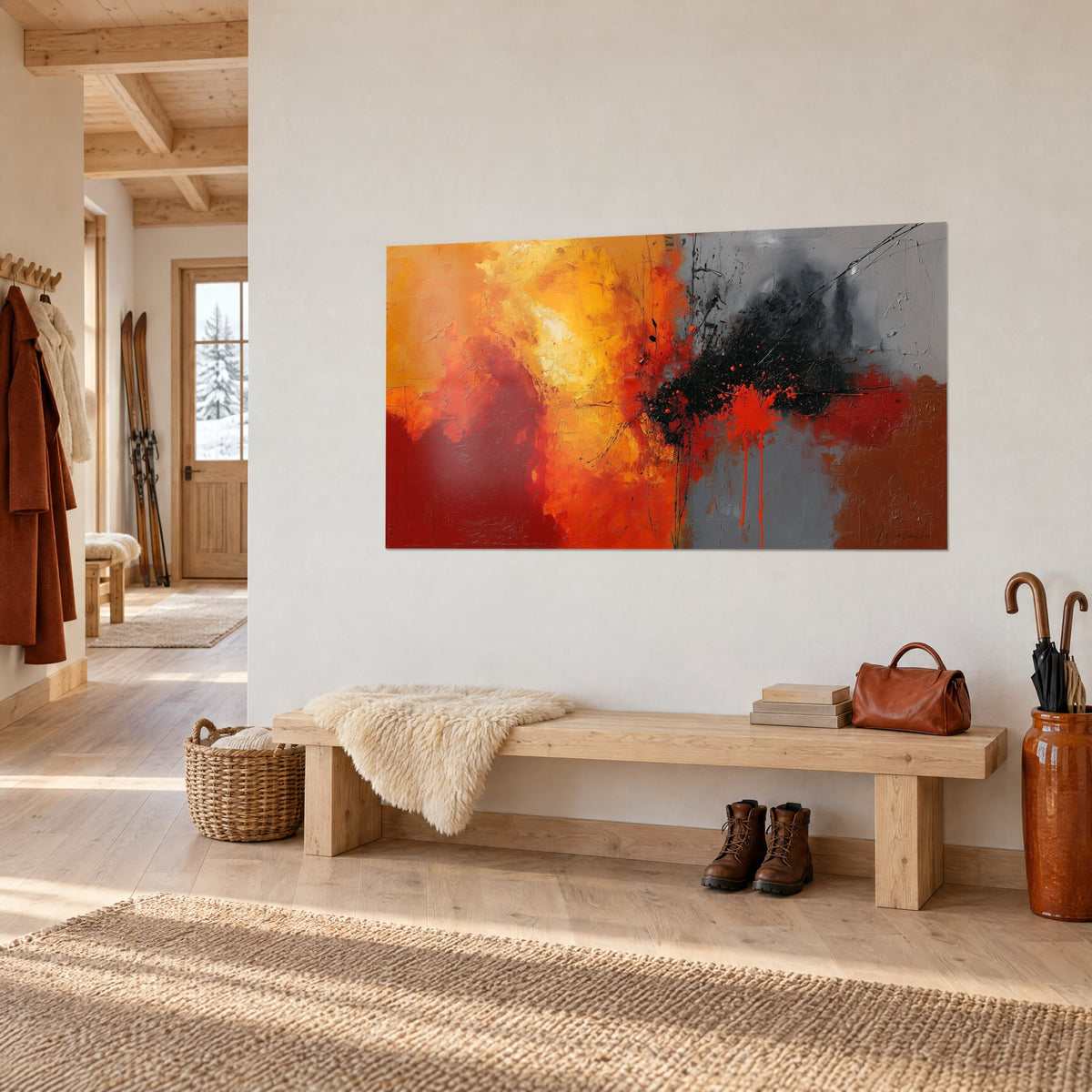 Tableau toile abstraite incandescente, jaune ambré et gris cendre, sur un mur blanc d'une entrée en bois clair