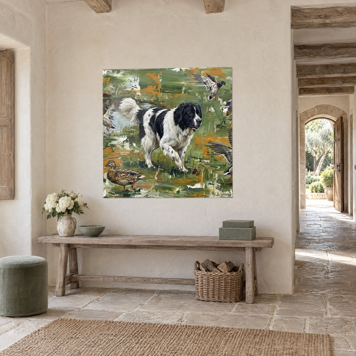 Πίνακας σκύλου Landseer με τρίχωμα από έβενο και ελεφαντόδοντο, ελώδες τοπίο σε ελαιόχρωμο πράσινο με πορτοκαλί στίγματα, πετούμενες πάπιες, σε διάδρομο από πέτρα