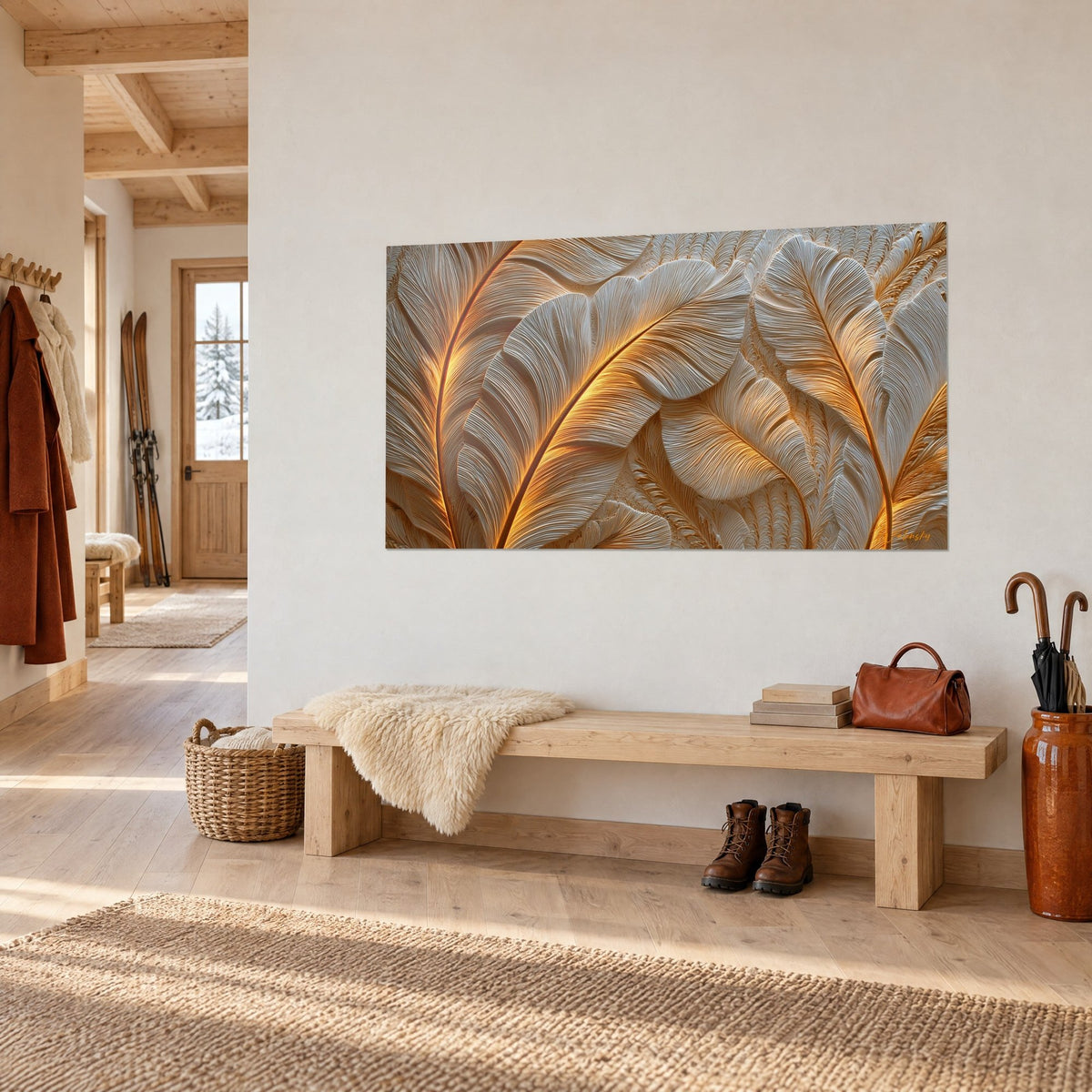 Quadro fogliame in rilievo color crema e rame, nervature arancioni incandescenti, appeso sopra una panca di legno in uno chalet