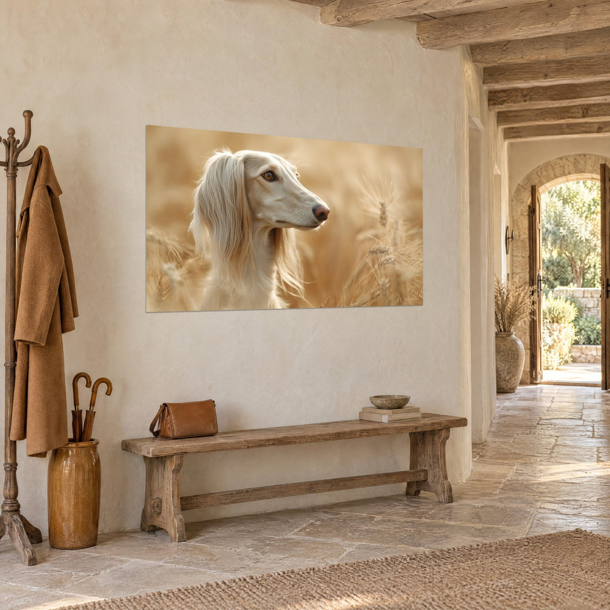 Cuadro saluki crema de pelaje largo y sedoso, orejas con flecos, fondo de trigo color miel, en la entrada de una casa de piedra