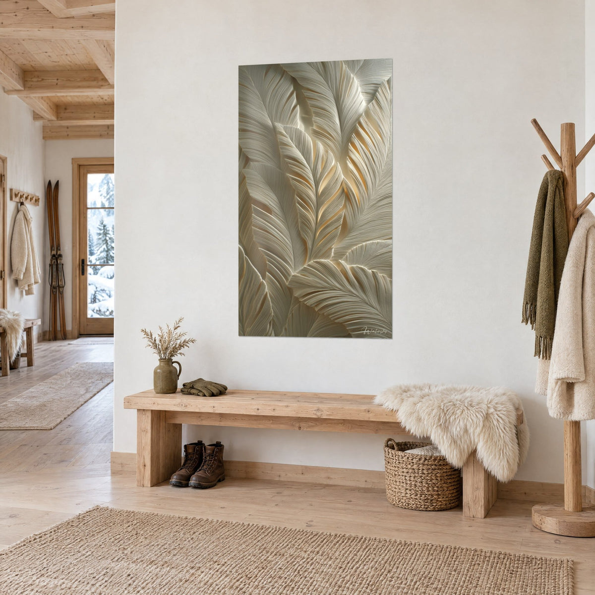Tableau feuilles nacrées aux nervures fines, beige crème et miel doré, vue de trois quarts au-dessus d'un banc de chalet