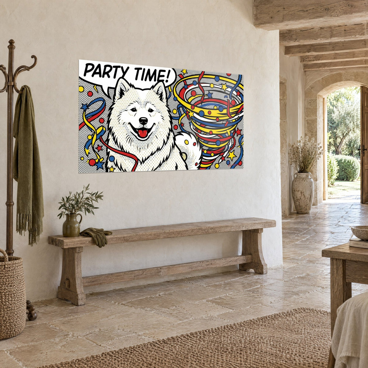 Schilderij van een witte hond met Ben-Day-stippen en tekstballon PARTY TIME!, werveling van gele en rode confetti, lichte stenen muur