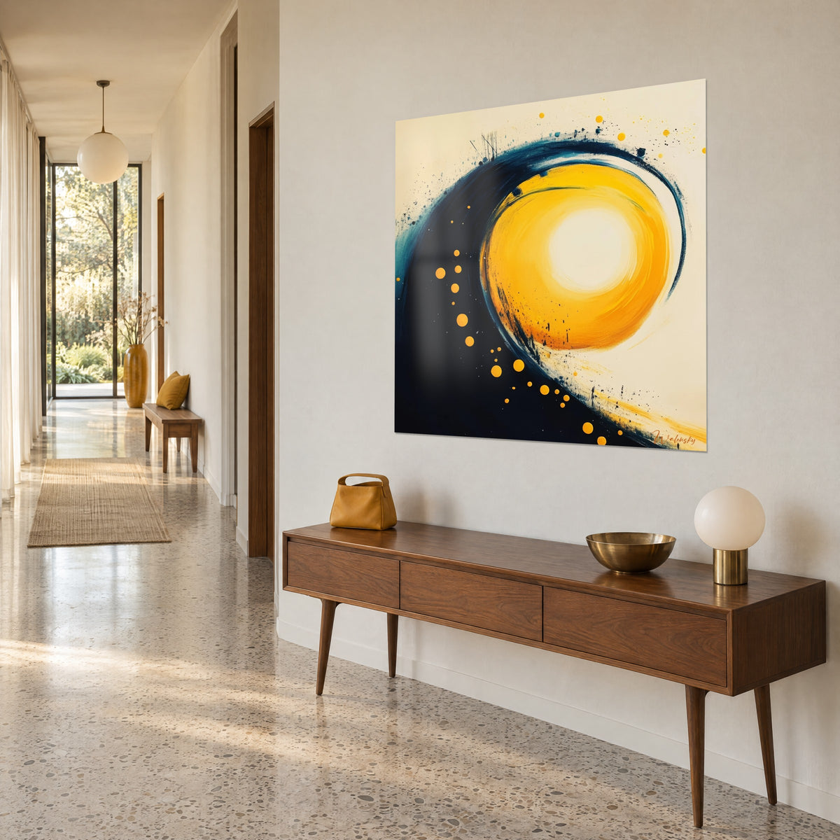 Quadro onda indaco che si avvolge attorno a un disco ambrato, gocce gialle, vista di tre quarti in un corridoio luminoso