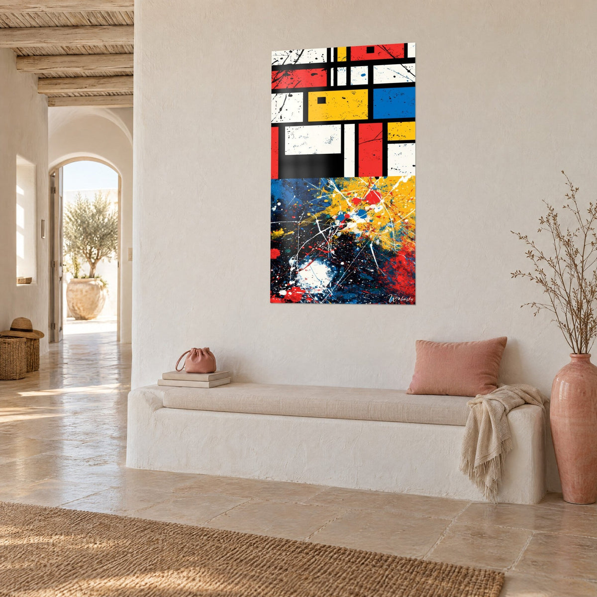 Cuadro de cuadrados primarios bordeados de negro, amarillo y azul vivos, gotas blancas, sobre una pared crema, banco y olivo en tres cuartos