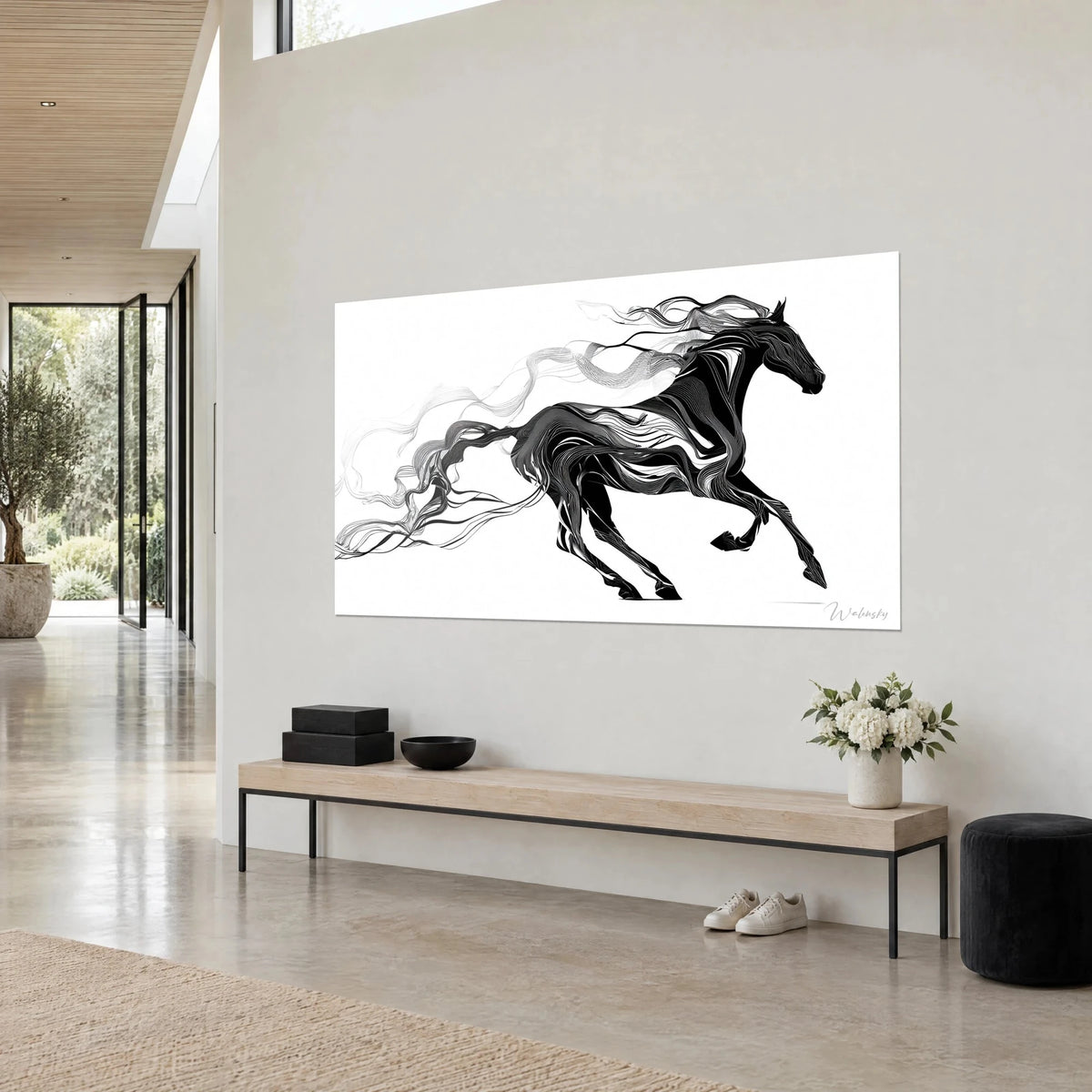 Tableau cheval sombre lancé en pleine course, traînée de volutes argentées, vu de trois-quarts au-dessus d'un banc bois clair
