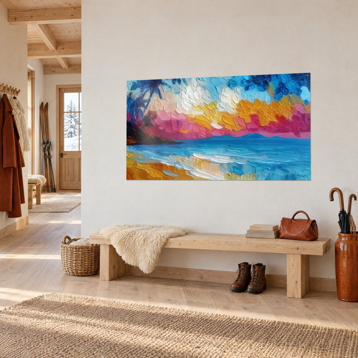 Tableau rivage ensoleillé aux nuages abricot et magenta, palmiers bleu nuit, vu de trois quarts sur un mur blanc d'entrée en bois clair