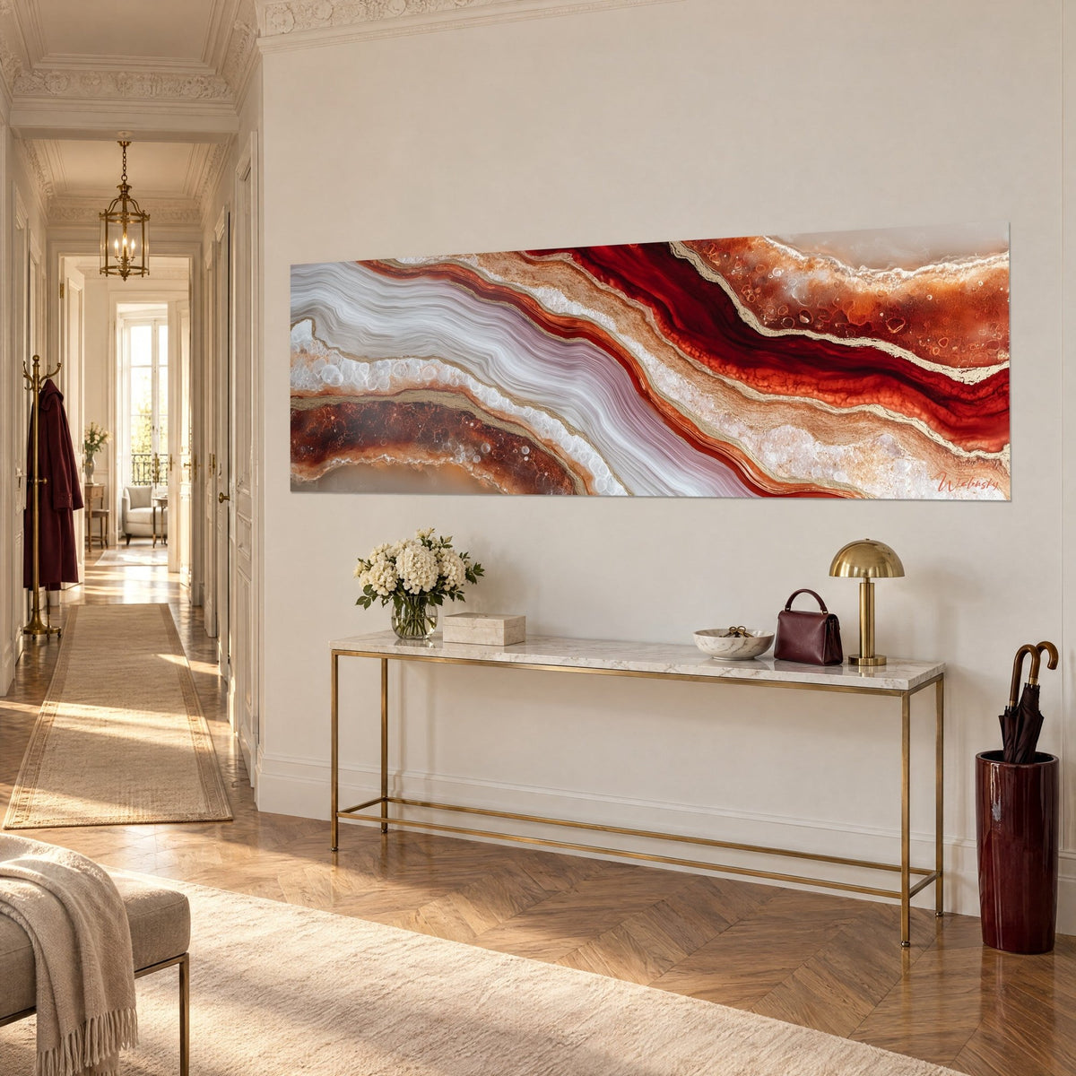 Schilderij golvende minerale lagen in bloedrood en ivoor, gouden randen, boven een verguld consoletafeltje, Haussmann-gang