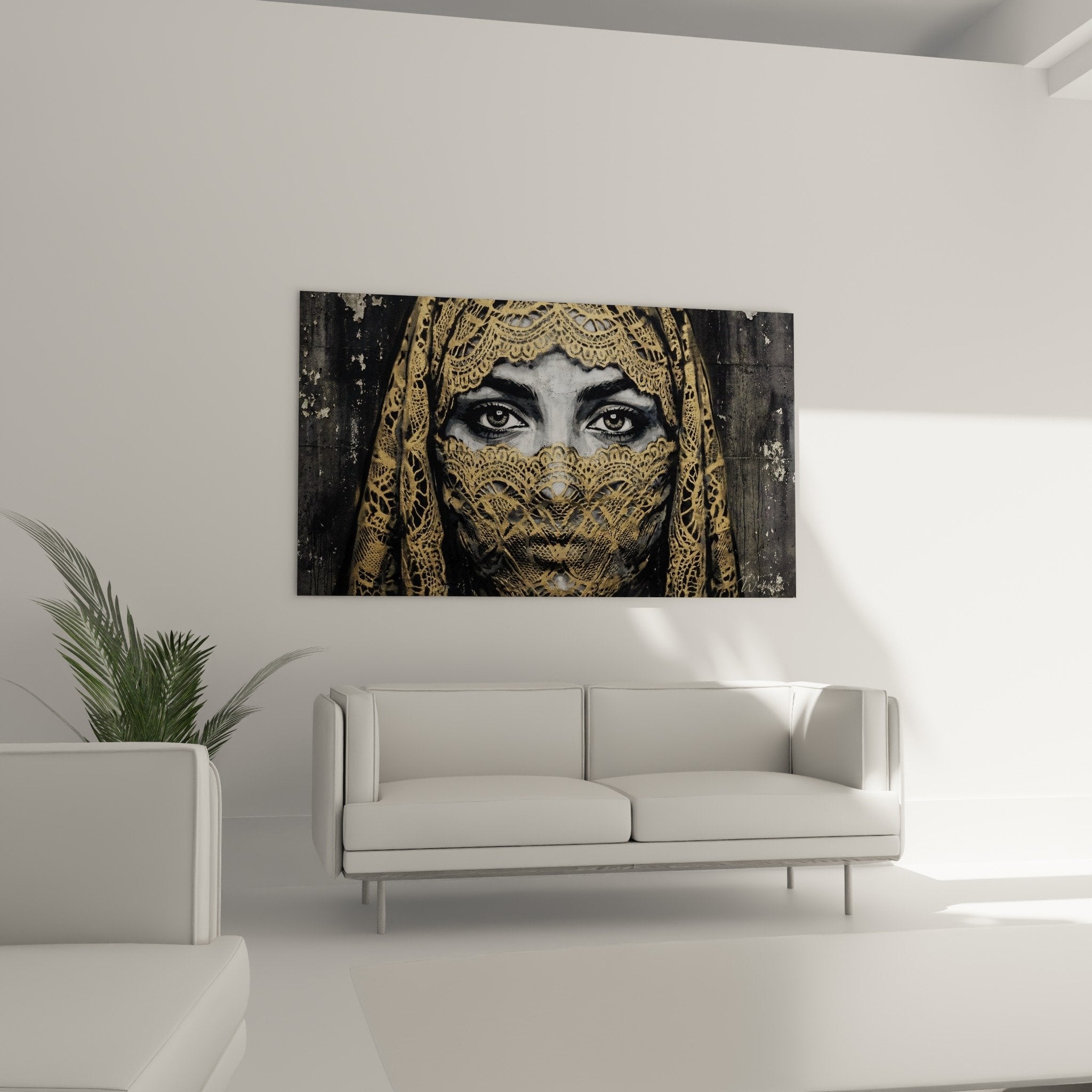 Detail durchdringender Blick schwarzes Make-up goldene Spitze ornamentale Muster