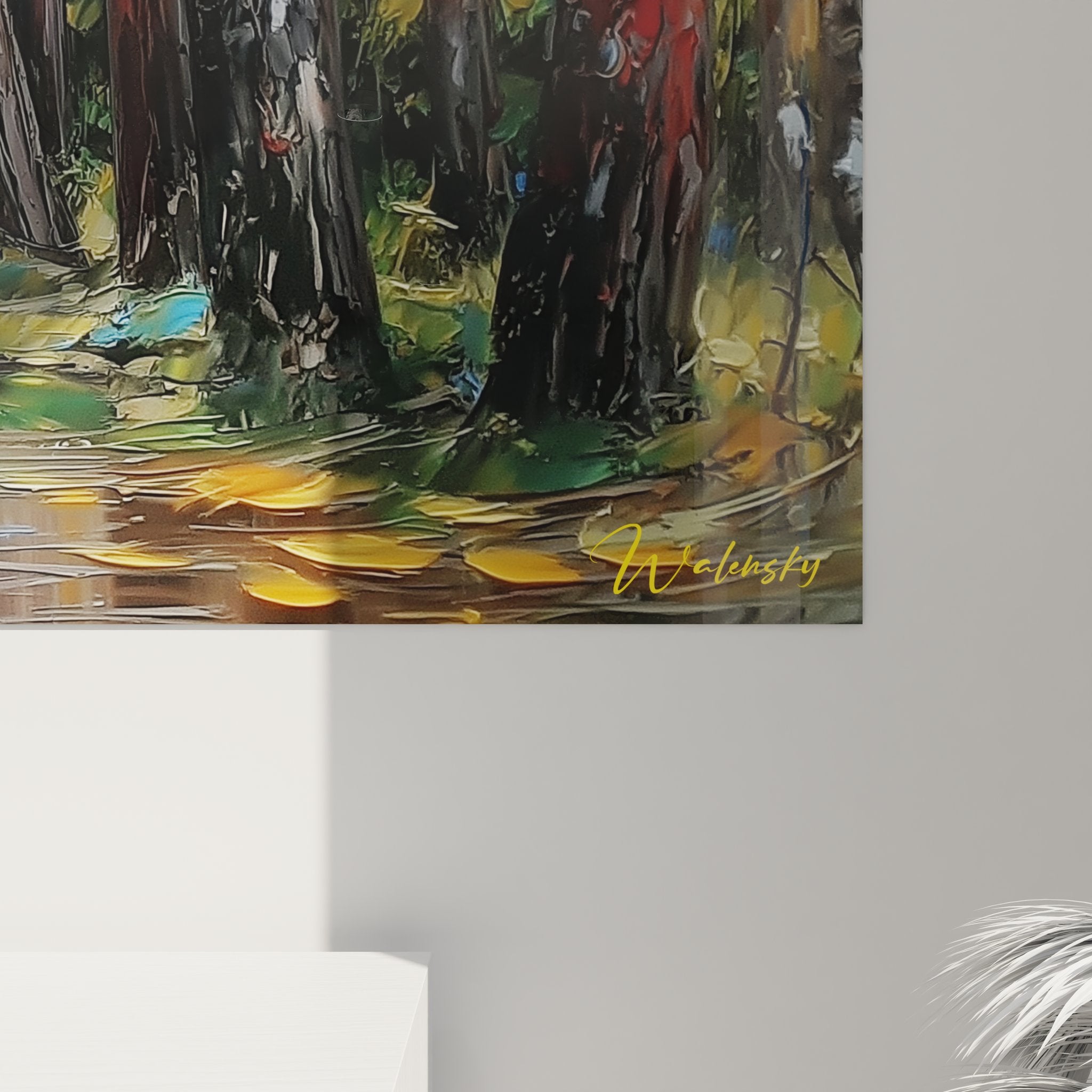 Vue ensemble tableau mural forêt automnale dans salon moderne avec éclairage naturel