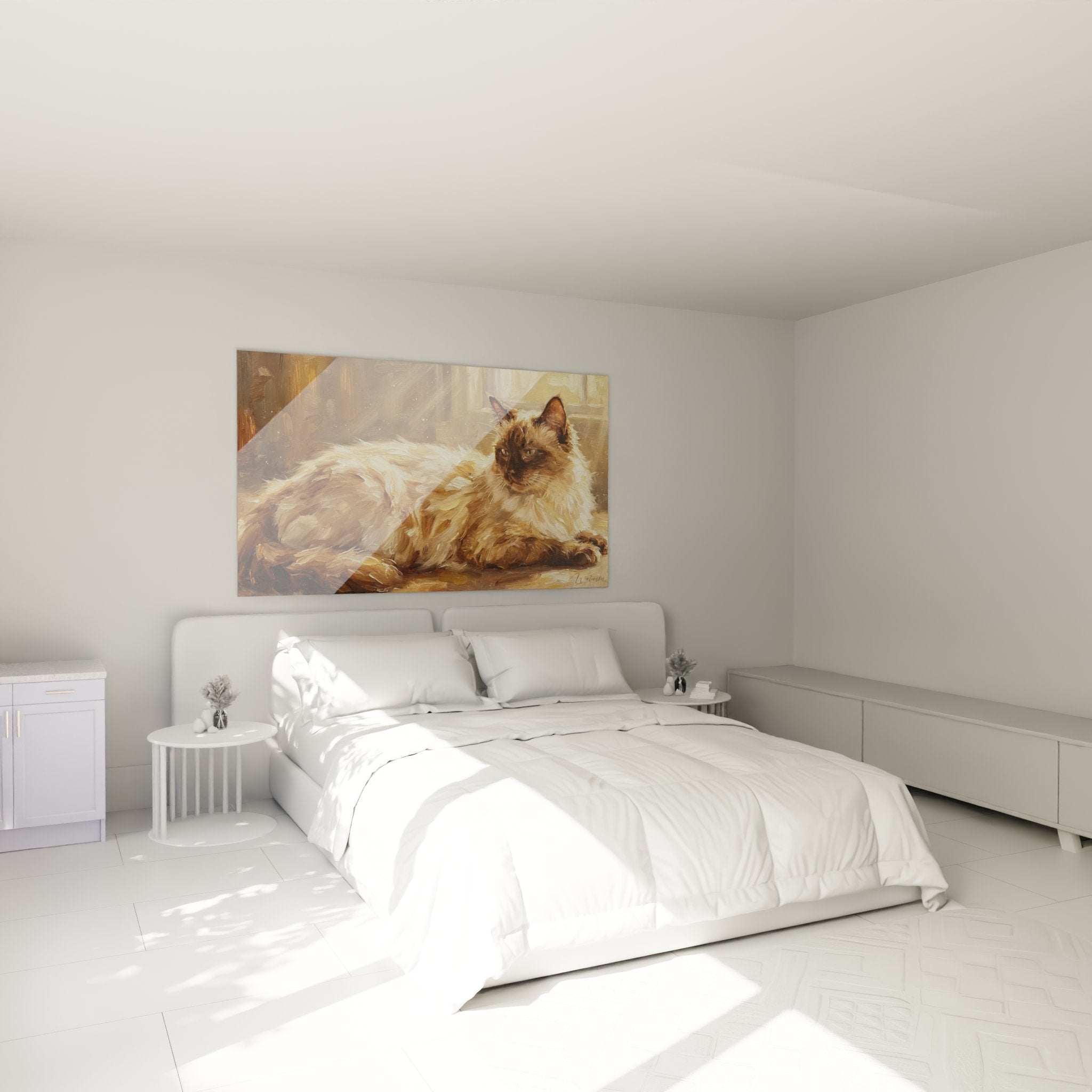 Chambre décorée avec tableau chat Balinais au soleil, ambiance chaleureuse et raffinée