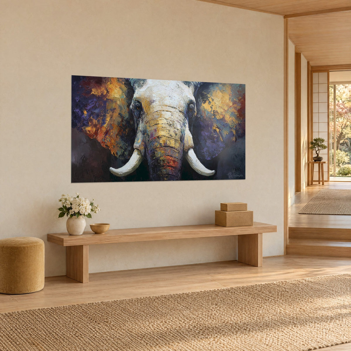 Tableau pachyderme de face, front blanc empâté et trompe dorée striée de rouge, vue en biais, mur beige japandi