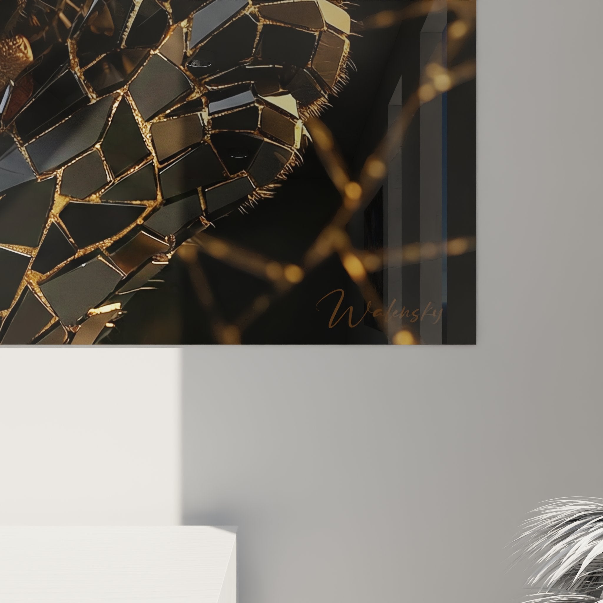 Vue d'ensemble du tableau chat fragmente dore accroche au mur dans interieur contemporain