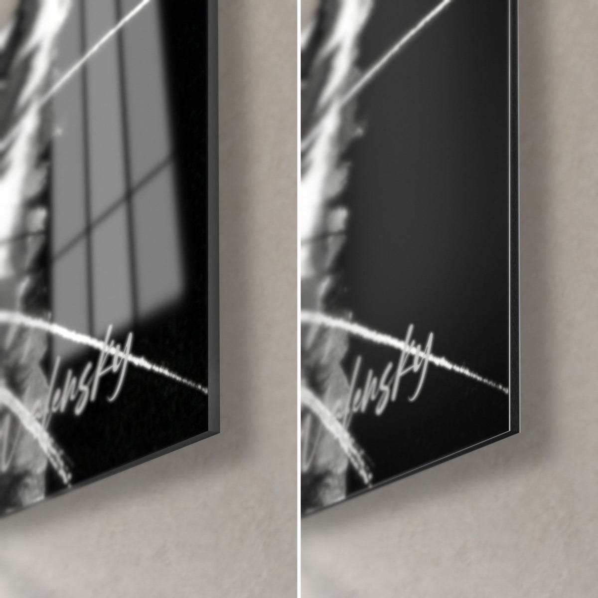 Tableau chat tigré, coin bas droit : verre brillant reflétant une fenêtre à gauche, Dibond noir mat à droite, signature blanche