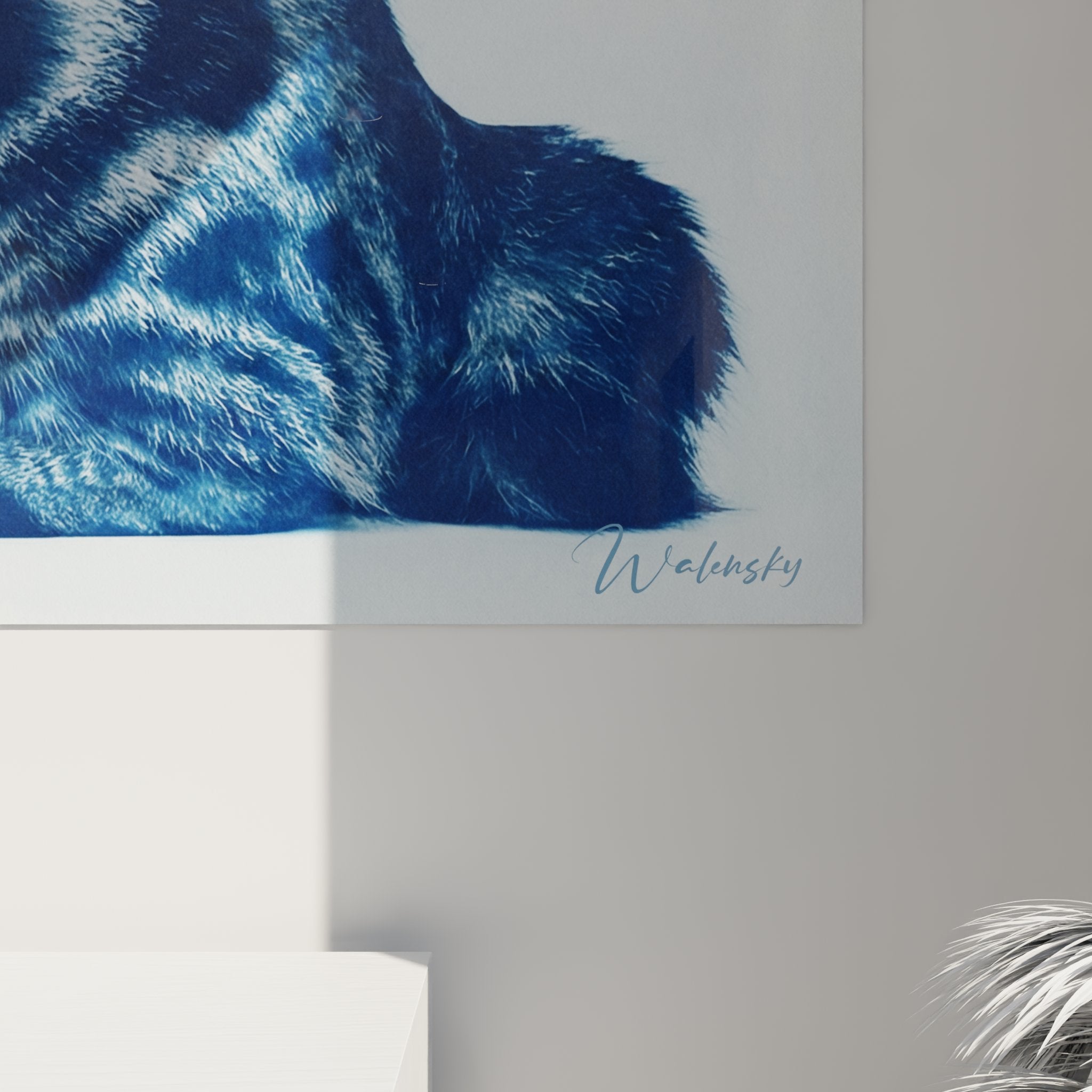 Vue d'ensemble tableau mural chat American Bobtail dans décoration intérieure contemporaine