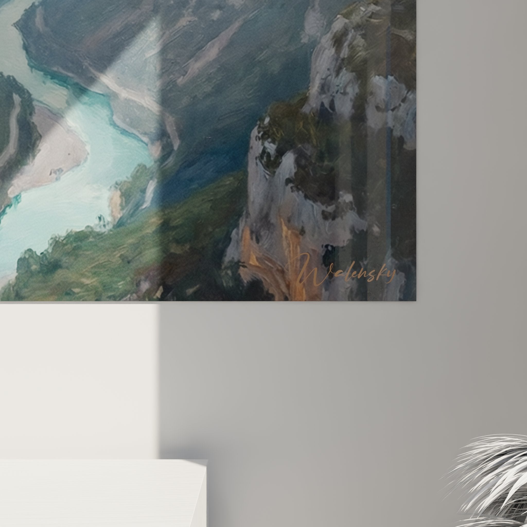 Vue ensemble tableau escalade falaise dans salon avec décoration thème montagne et sports extrêmes