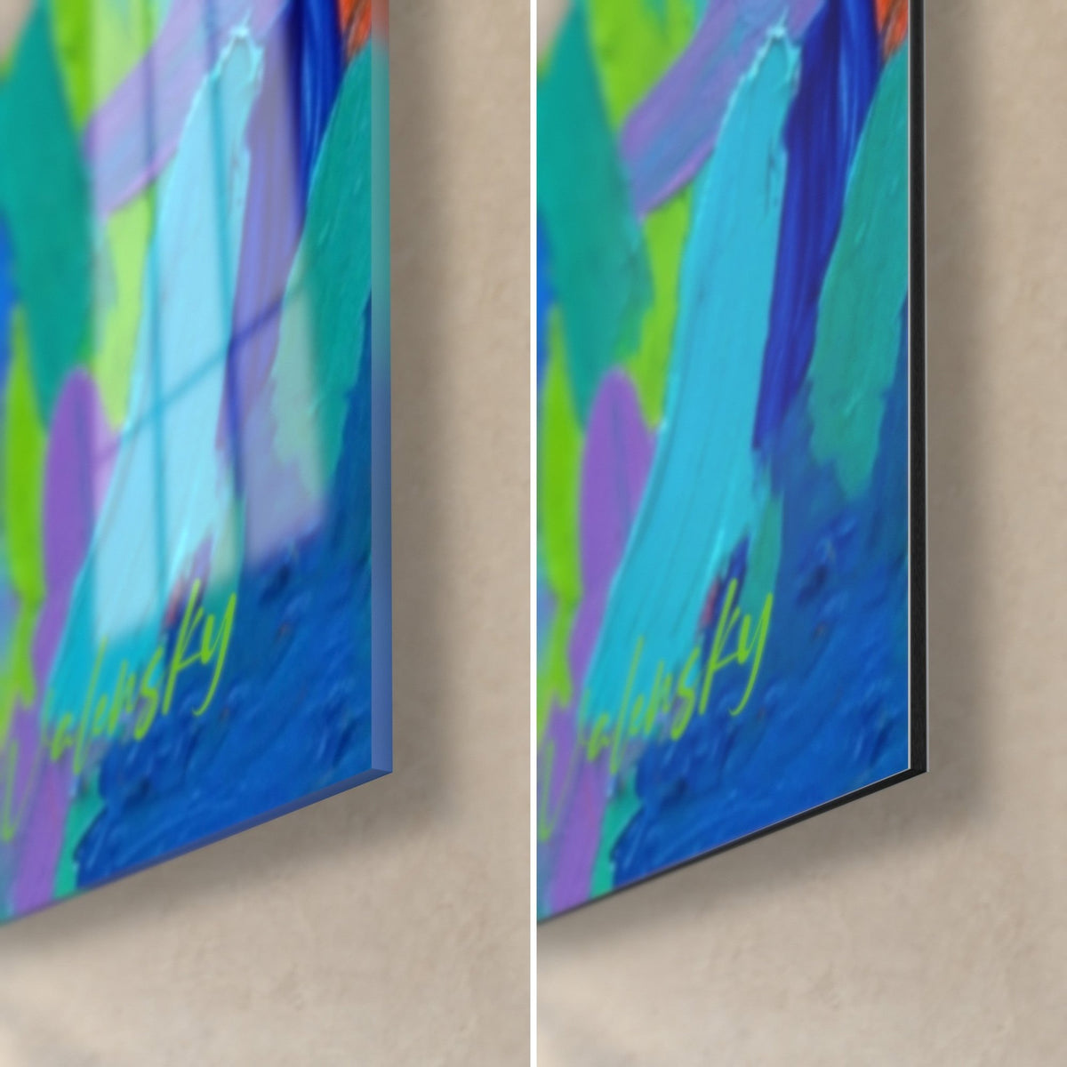 Wall art orange Abyssinian cat, yellow signature over blue and green dabs, glossy glass on the left, matte brushed Dibond aluminium on the right