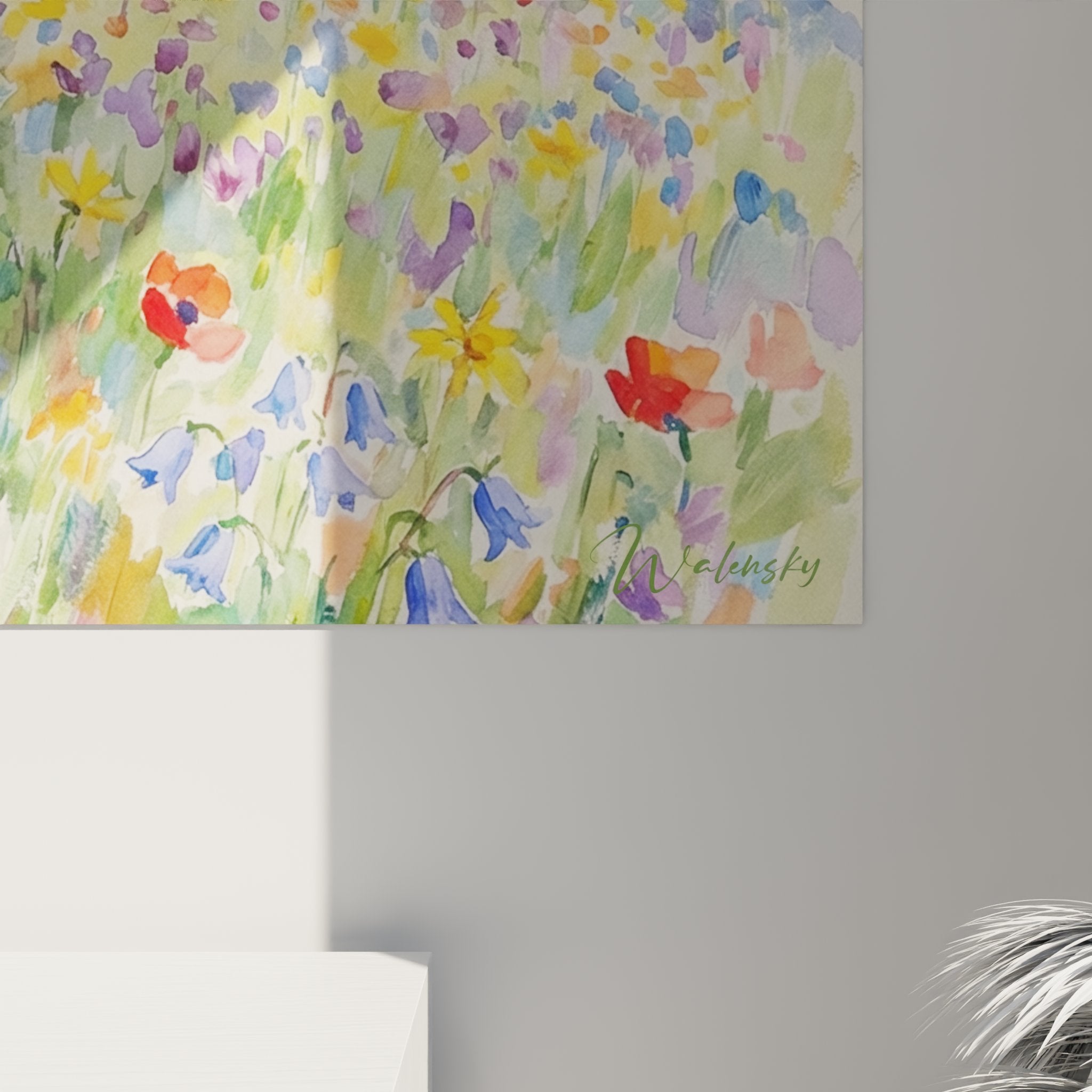 Vista d'insieme quadro prato montano fiori colorati cime innevate stile impressionista