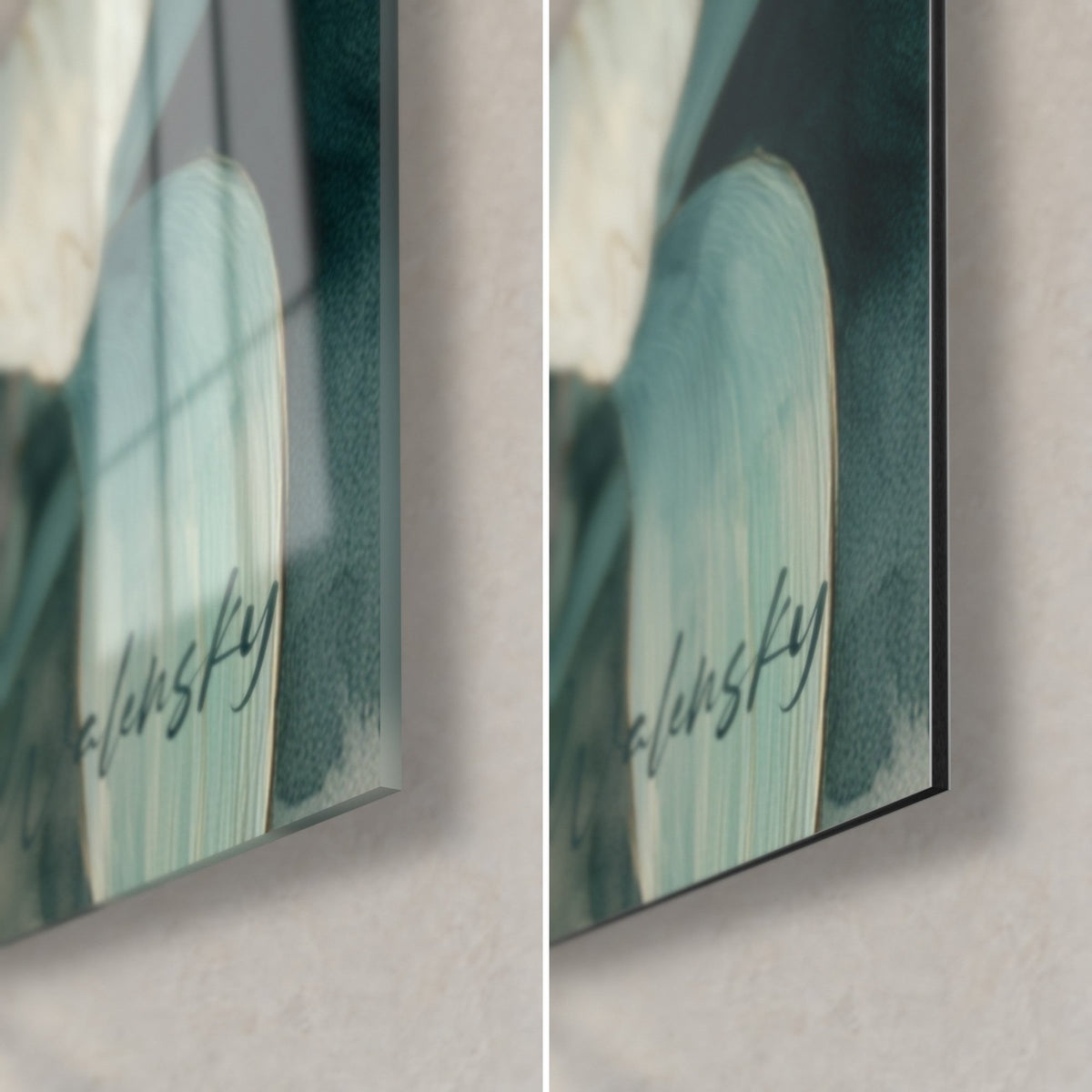 Wall art white kitten and cream lilies, bottom right corner: glossy acrylic glass with reflections on the left, matte grey Dibond on the right