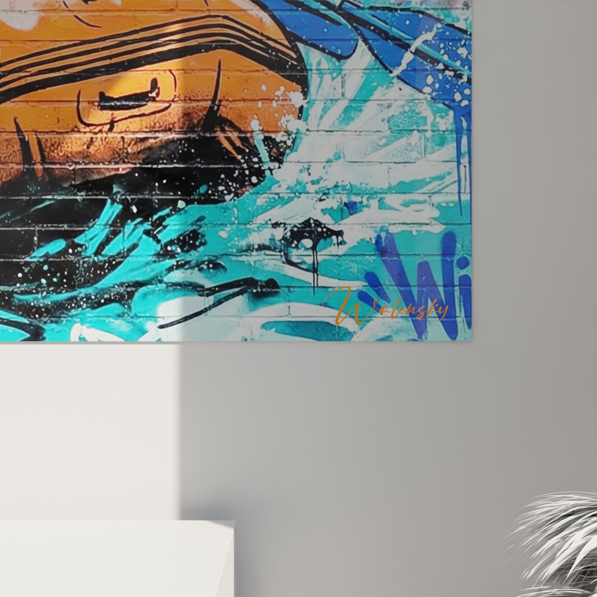 Vista d'insieme del quadro rafting street art su muro in mattoni con team in azione su acque tumultuose