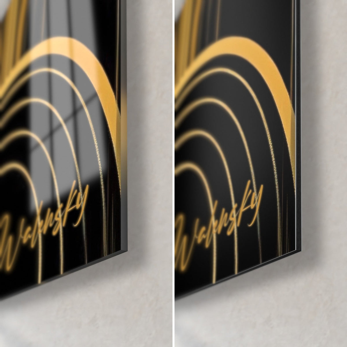 Quadro con archi dorati Art Déco, angolo in basso a destra: vetro lucido con riflessi a sinistra, alluminio Dibond nero opaco a destra, spessore 3 mm
