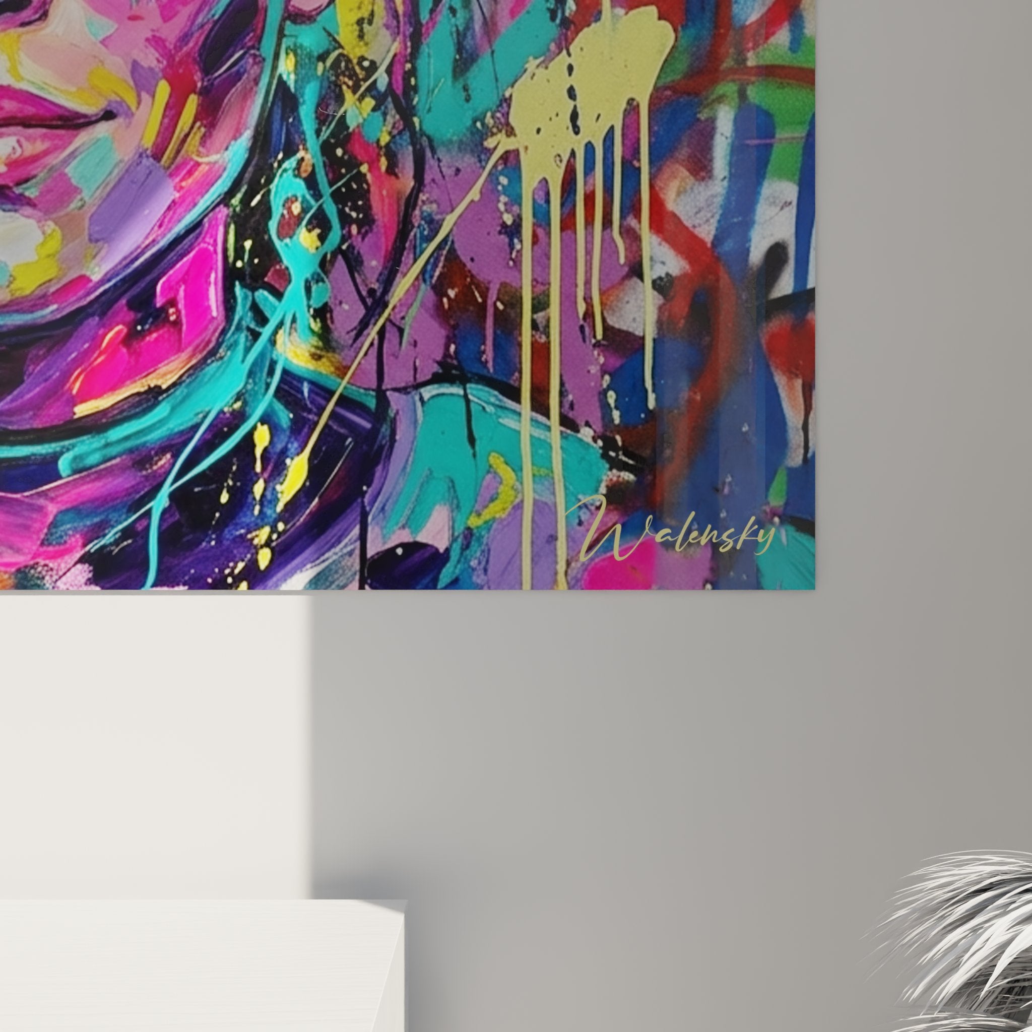 Vue d'ensemble tableau portrait graffiti femme aux couleurs explosives art urbain moderne