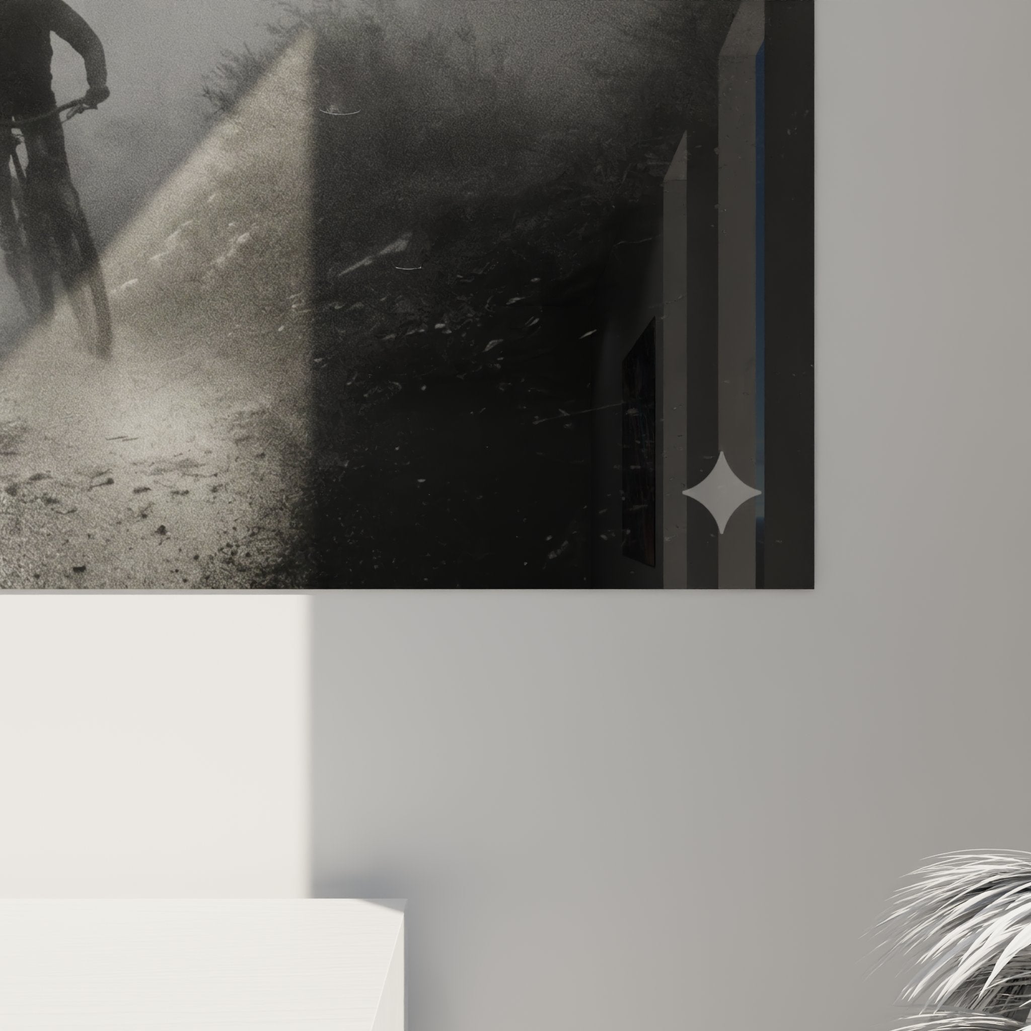 Vue d'ensemble tableau VTT forêt brumeuse, format panoramique pour décoration intérieure moderne